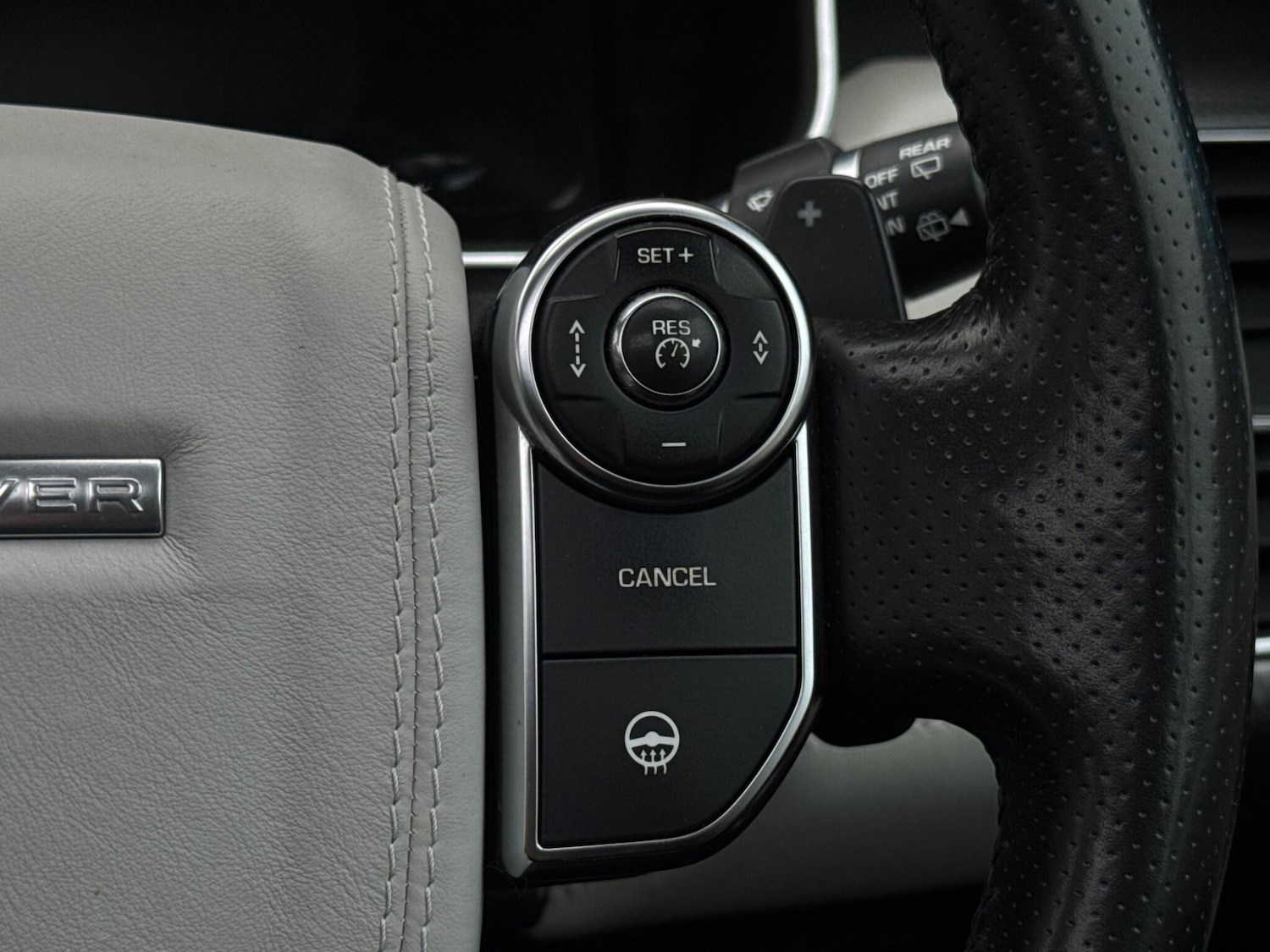 Used Land Rover Range Rover Sport 2015 for sale - 76084292: Photo 34