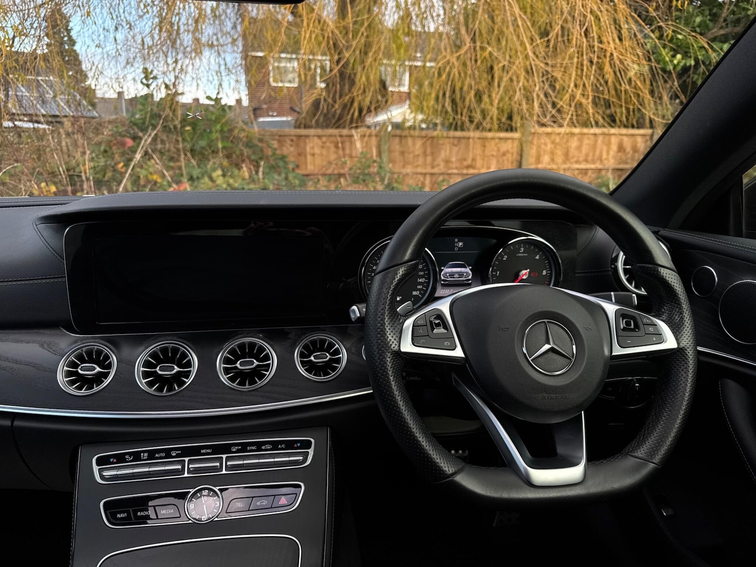 Used Mercedes-Benz E Class 2018 for sale - 76823621: Photo 27