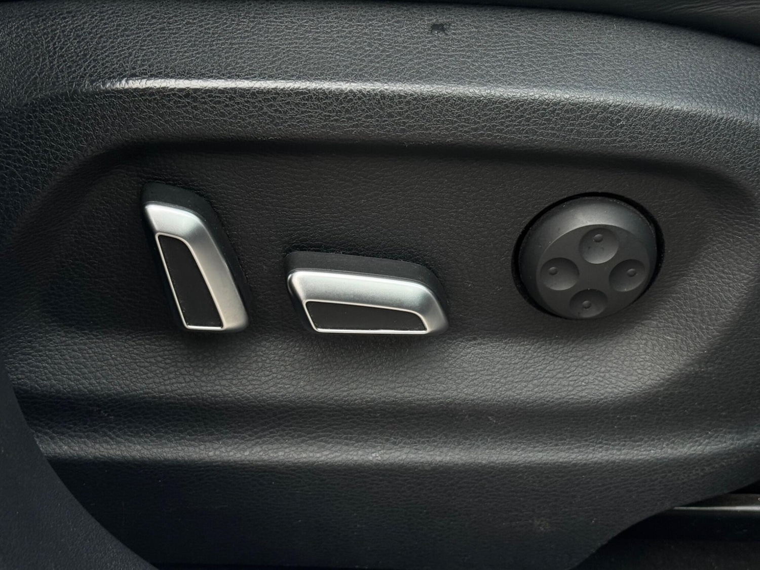 Used Audi SQ5 2015 for sale - 77377323: Photo 74