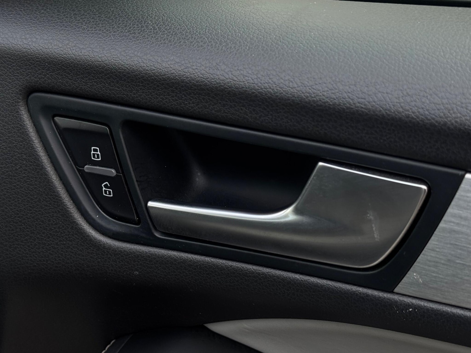 Used Audi SQ5 2015 for sale - 77377323: Photo 76