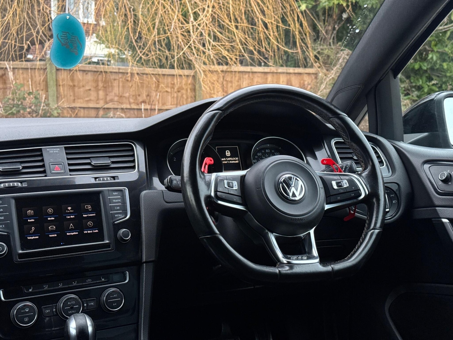 Used Volkswagen Golf 2015 for sale - 77120672: Photo 31