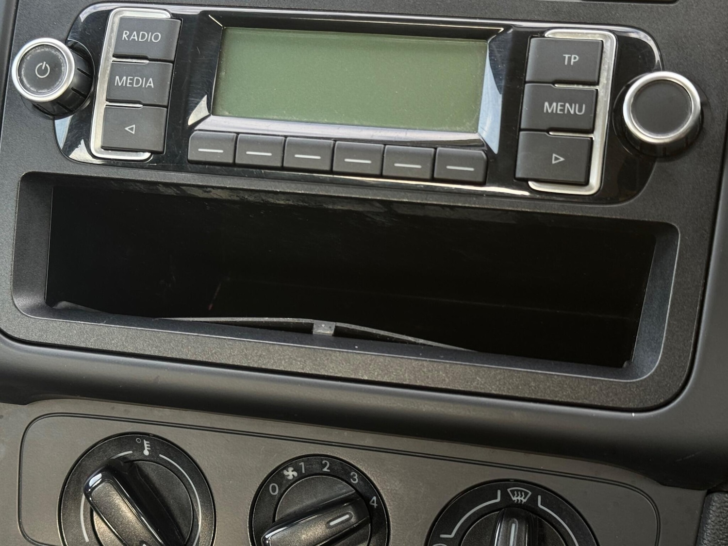 Used Volkswagen Polo 2010 for sale - 76432988: Photo 38