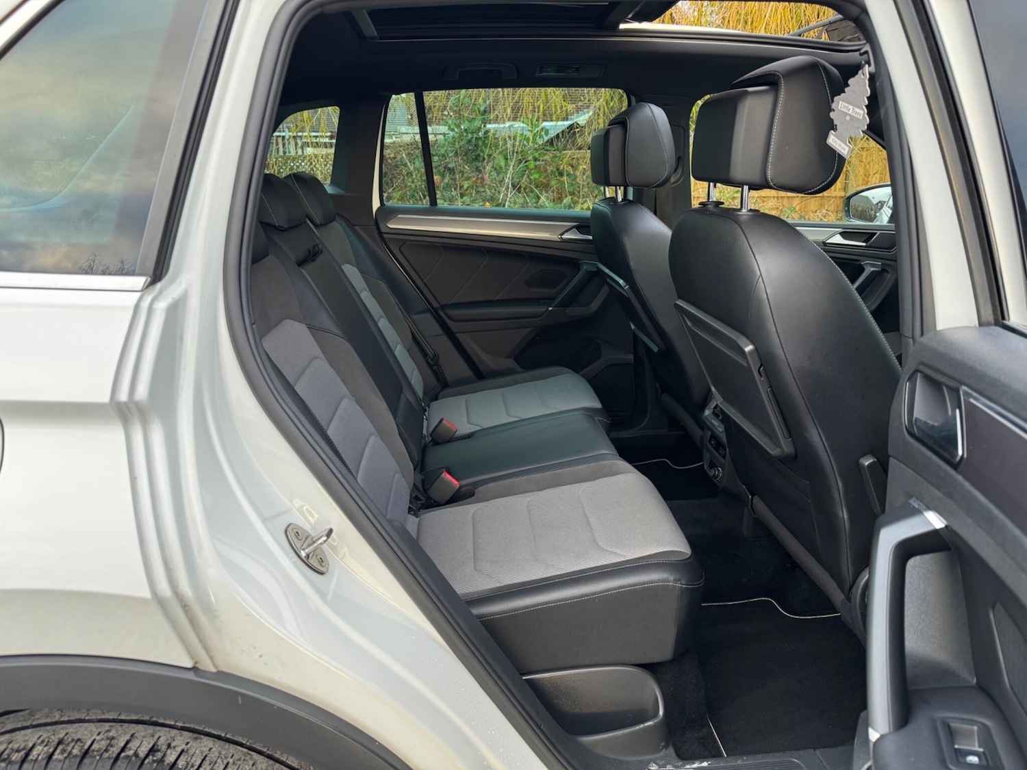 Used Volkswagen Tiguan for sale - 76855670: Photo 30