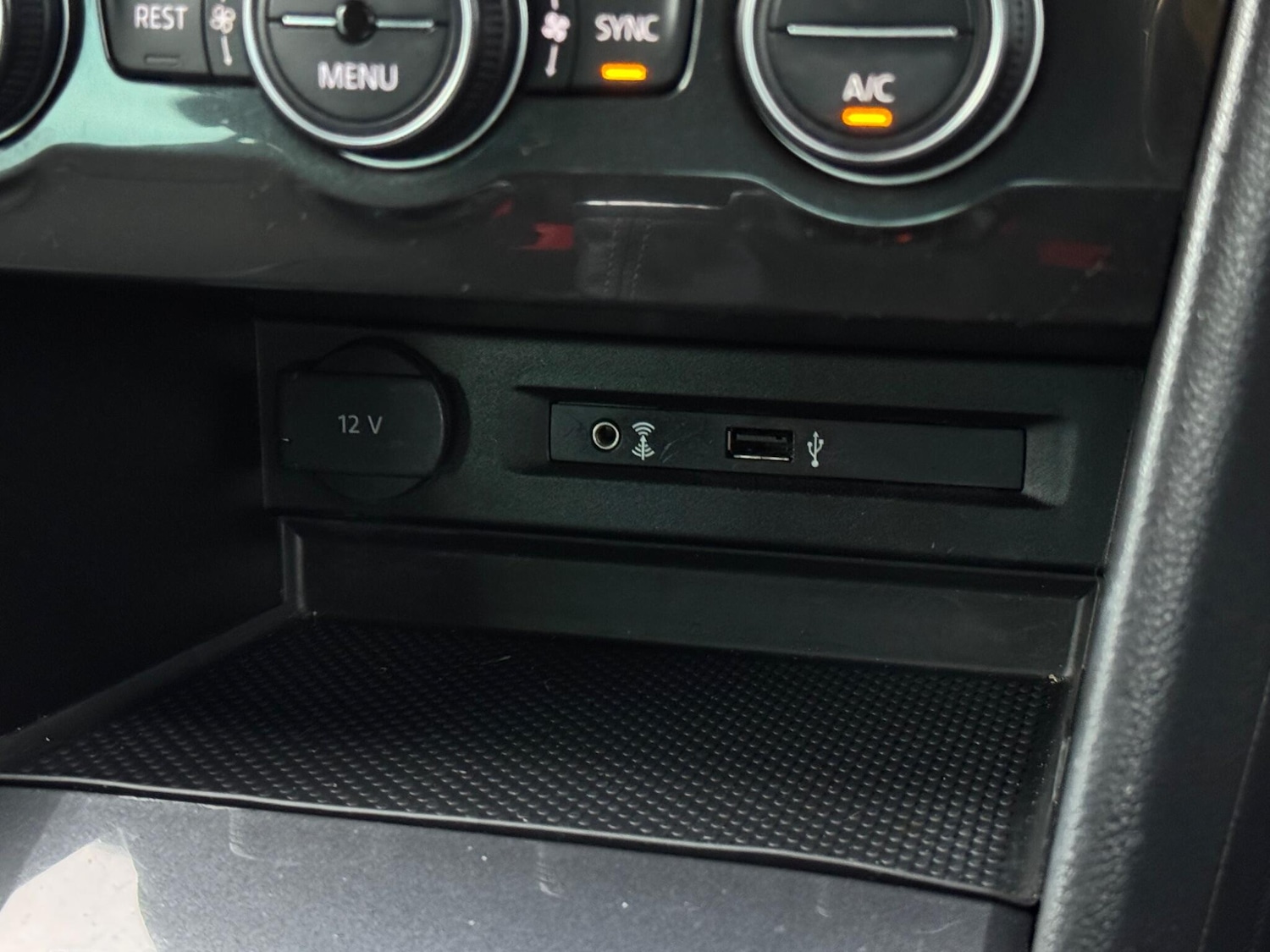 Used Volkswagen Tiguan for sale - 76855670: Photo 33