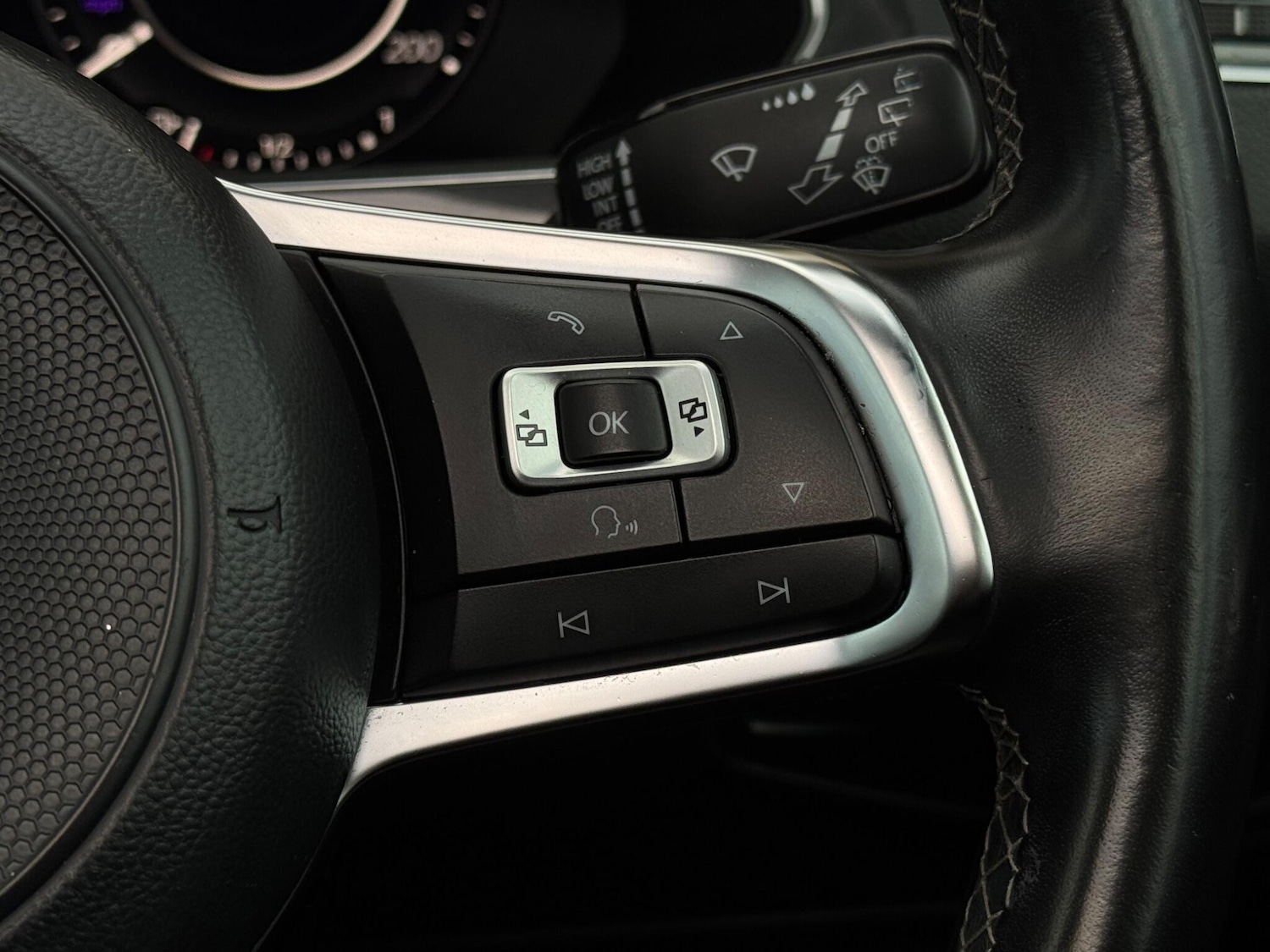 Used Volkswagen Tiguan for sale - 76855670: Photo 37