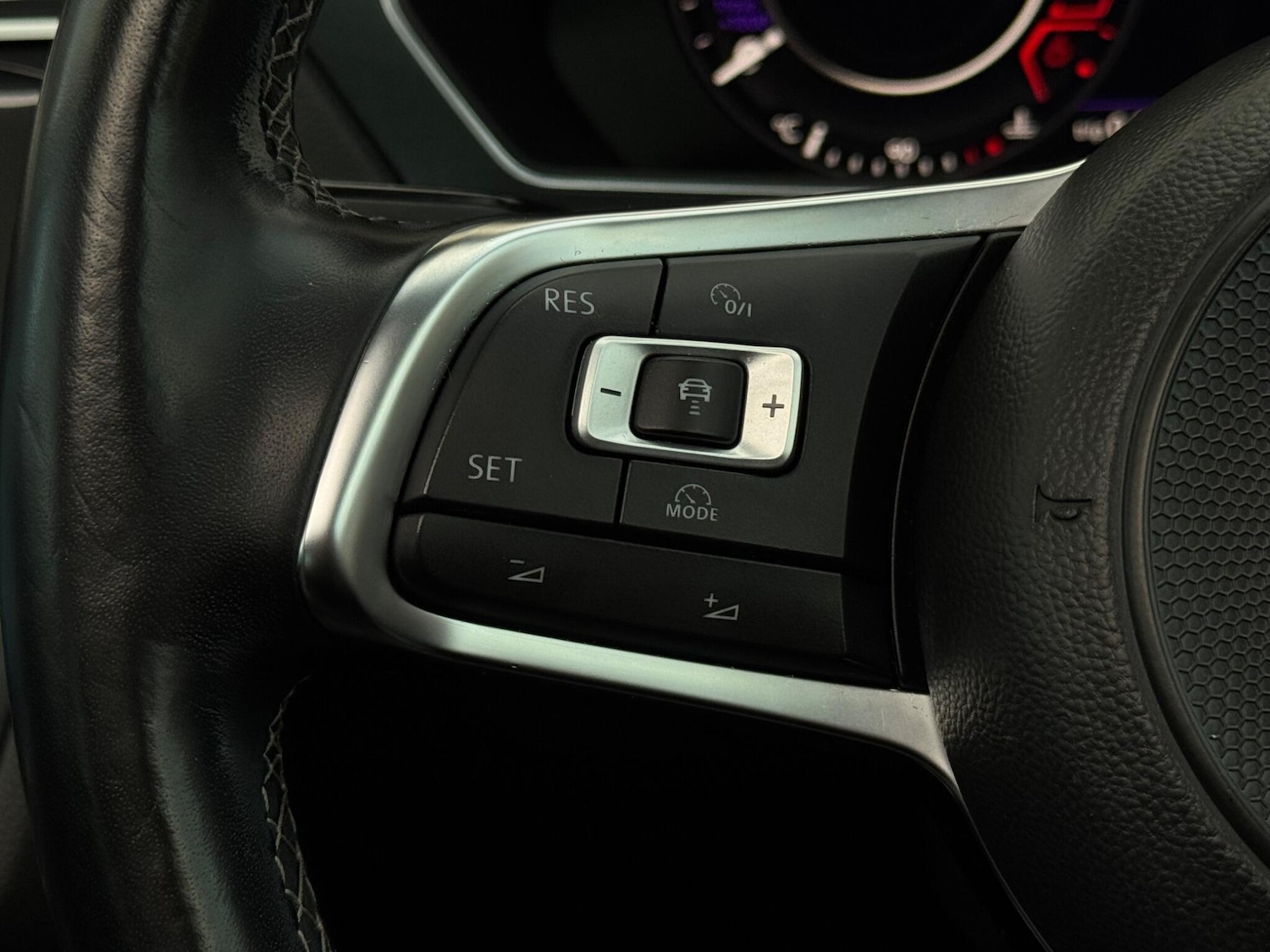 Used Volkswagen Tiguan for sale - 76855670: Photo 38