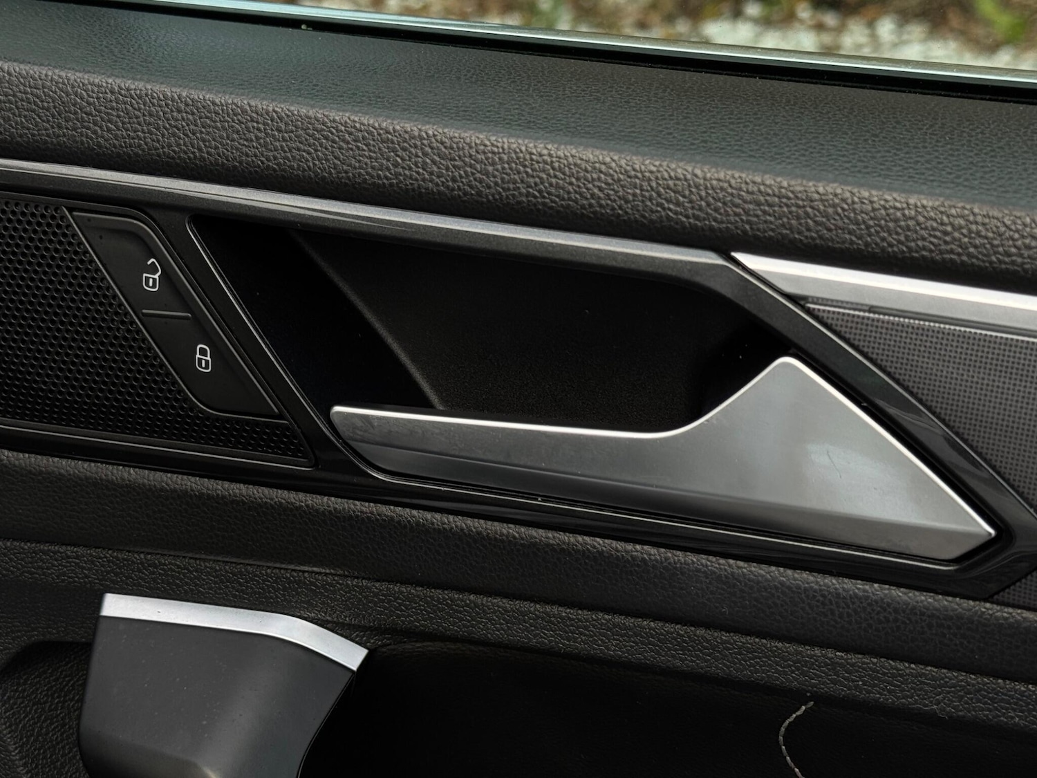 Used Volkswagen Tiguan for sale - 76855670: Photo 80