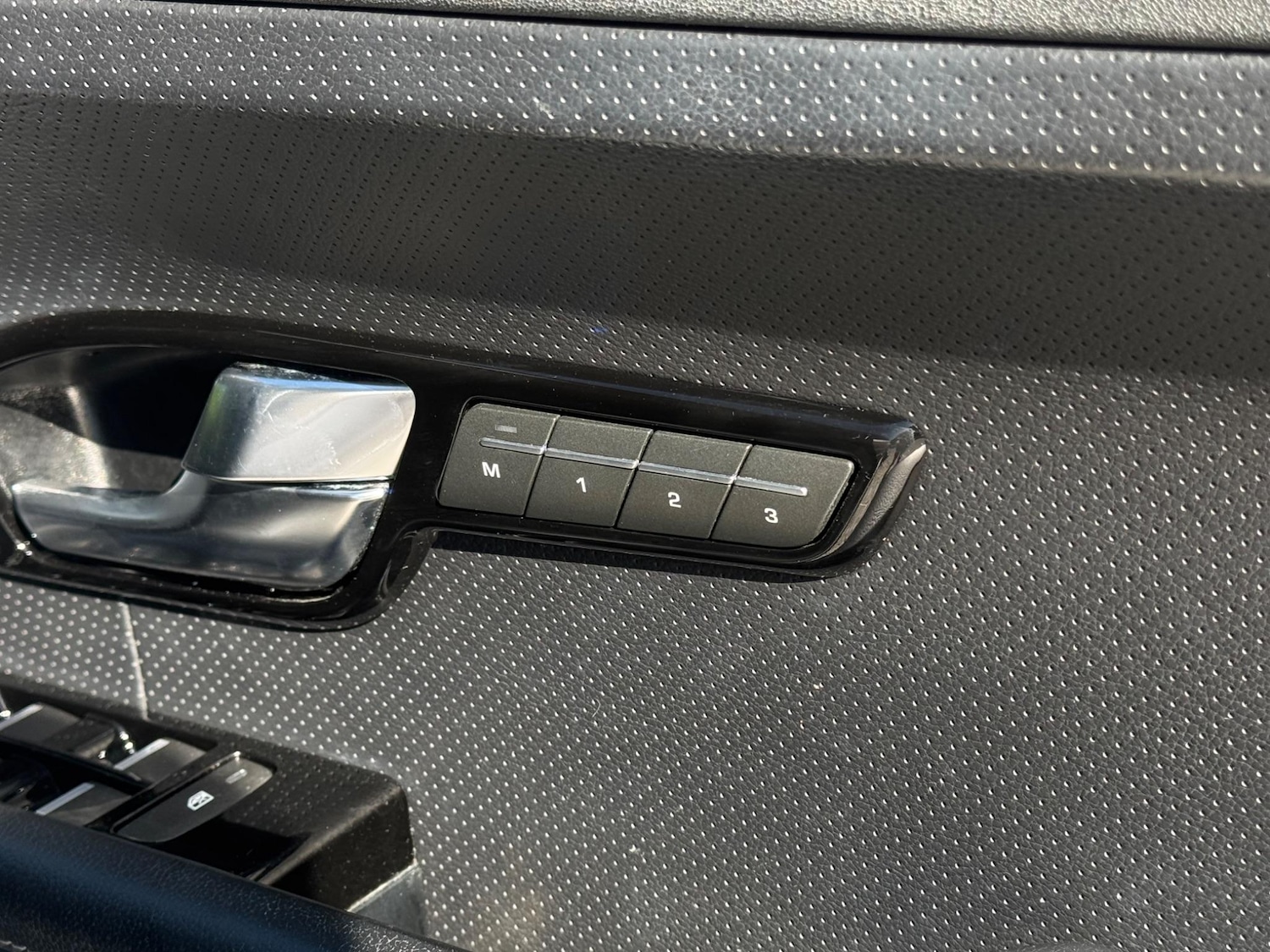 Used Land Rover Range Rover Evoque 2013 for sale - 76994920: Photo 40