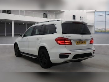 Used Mercedes-Benz GL Class 2015 for sale - 77723700: Photo