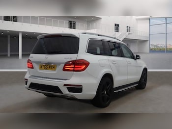 Used Mercedes-Benz GL Class 2015 for sale - 77723700: Photo
