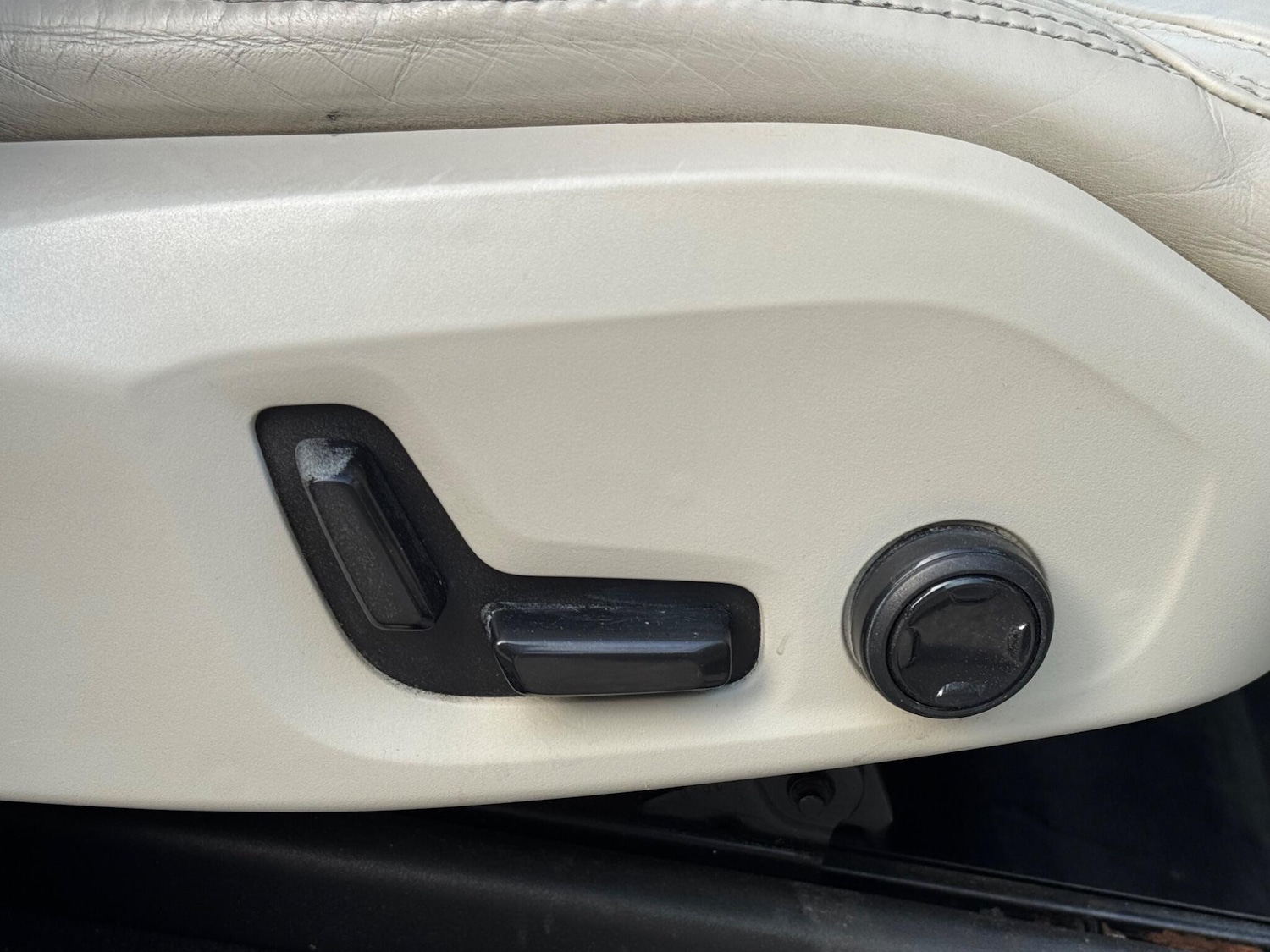 Used Volvo XC90 2017 for sale - 76227865: Photo 61