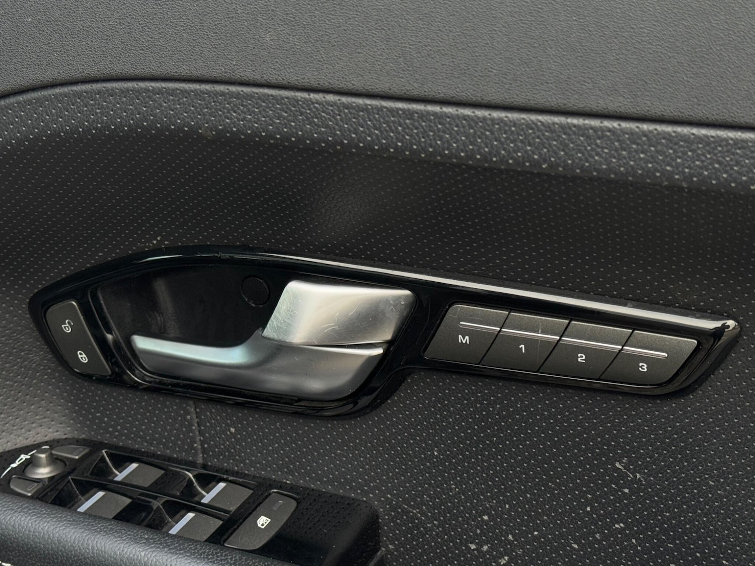 Used Land Rover Range Rover Evoque 2013 for sale - 74875600: Photo 73