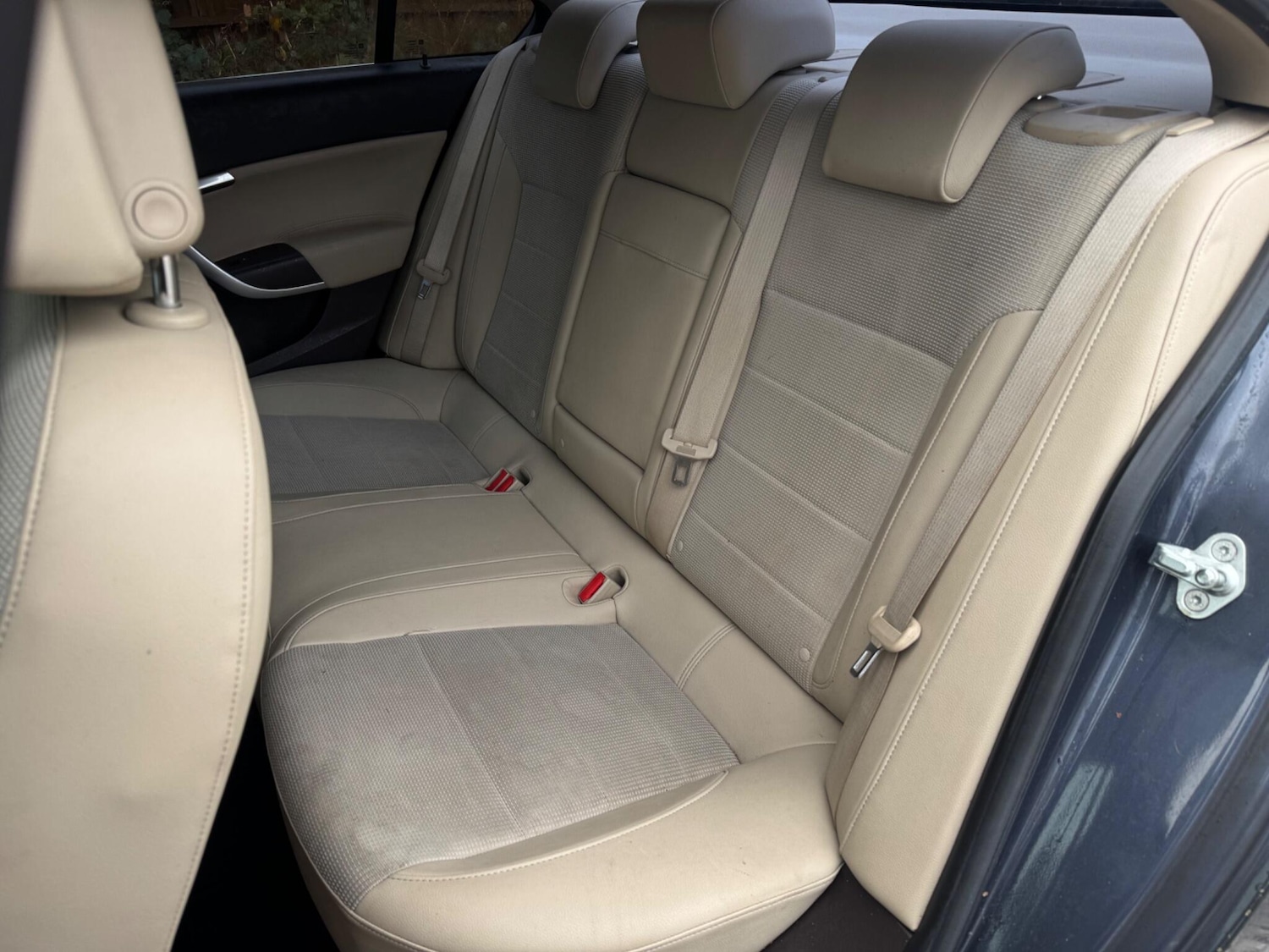 Used Vauxhall Insignia 2010 for sale - 76850458: Photo 27