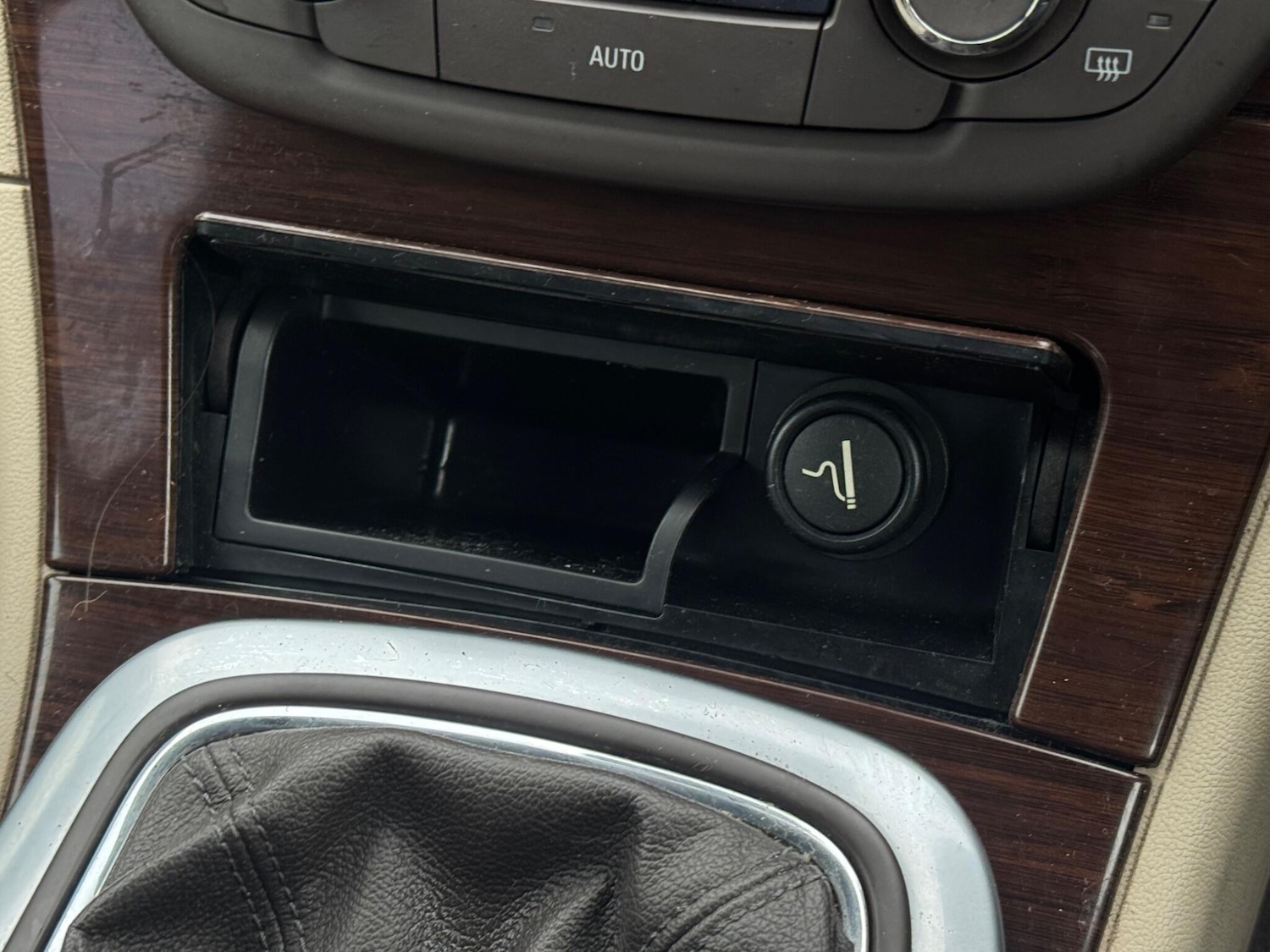 Used Vauxhall Insignia 2010 for sale - 76850458: Photo 53