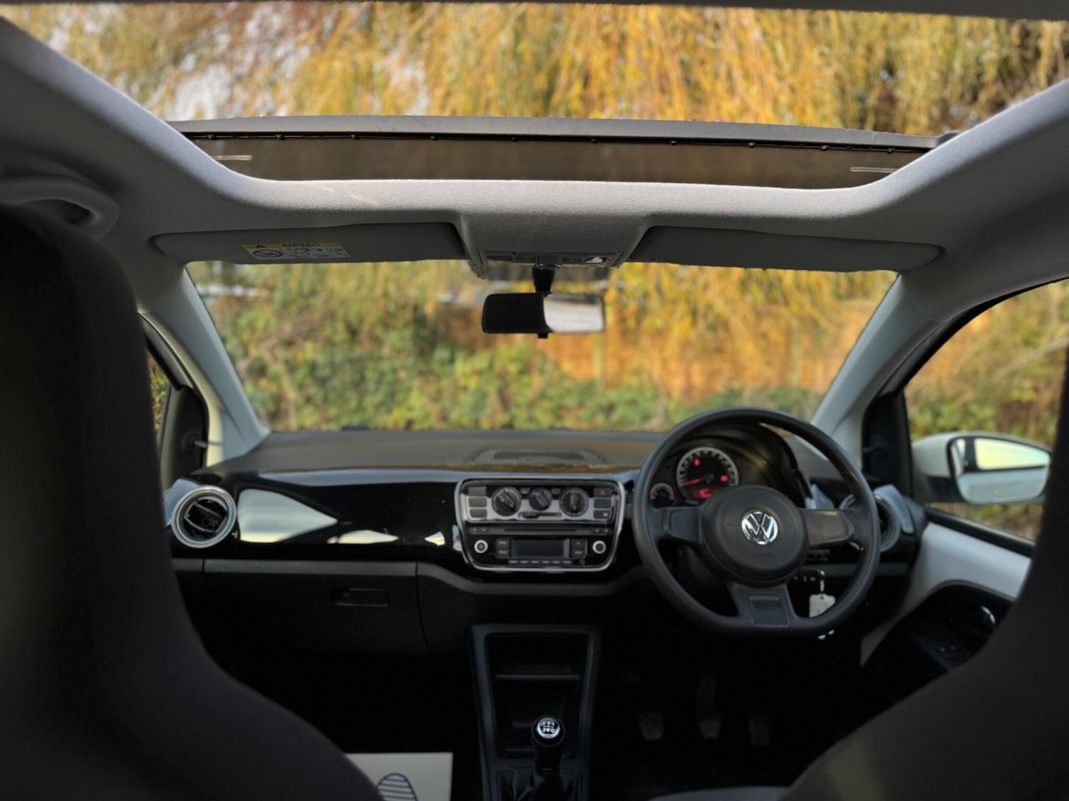 Used Volkswagen up! 2016 for sale - 76993900: Photo 27