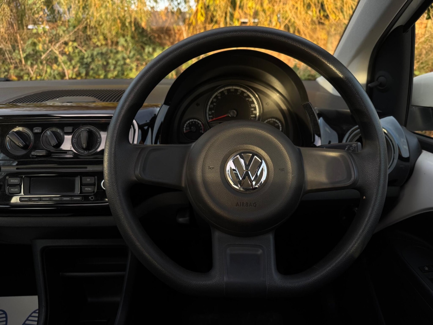 Used Volkswagen up! 2016 for sale - 76993900: Photo 31