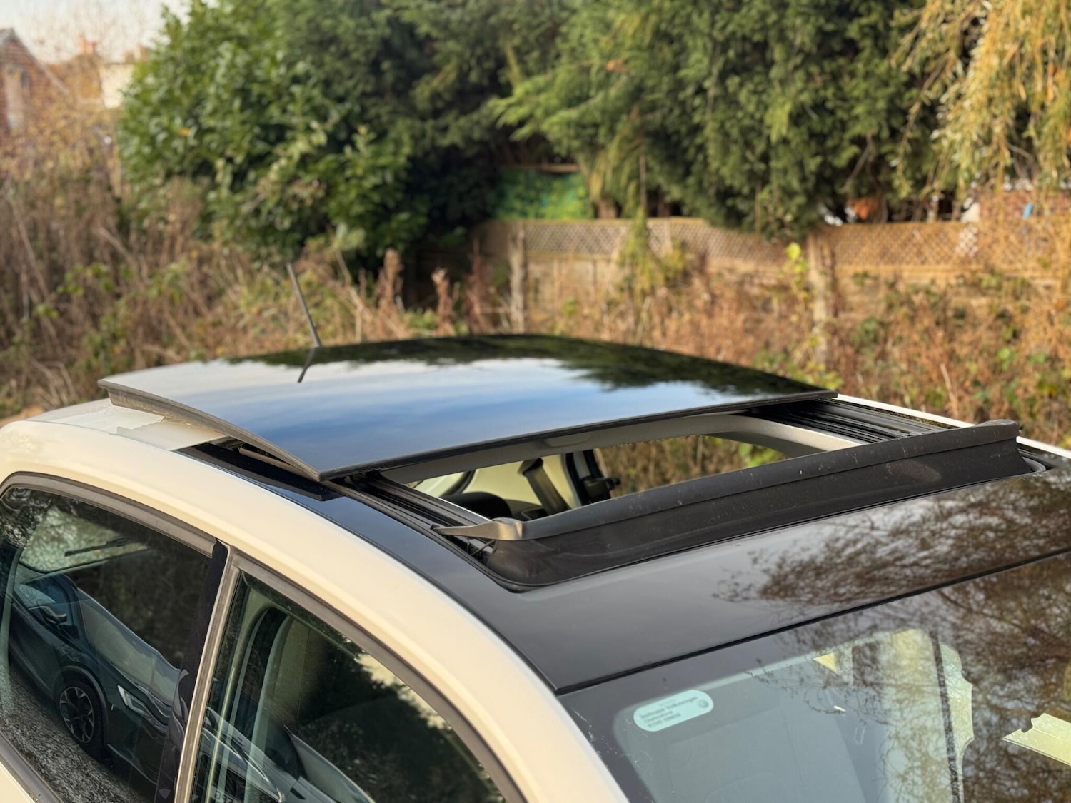 Used Volkswagen up! 2016 for sale - 76993900: Photo 54