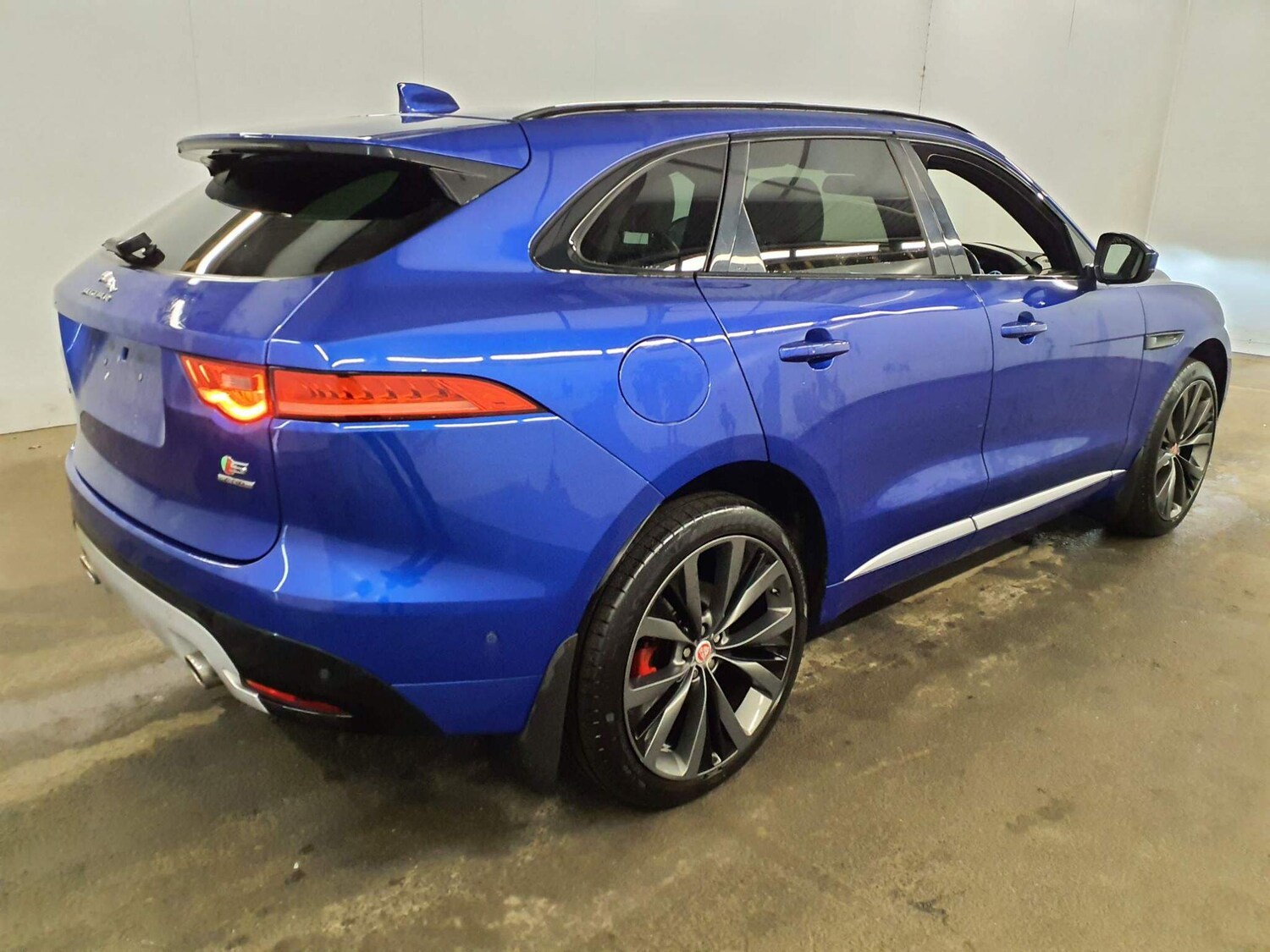 Used Jaguar F-Pace 2016 for sale - 77440056: Photo 6