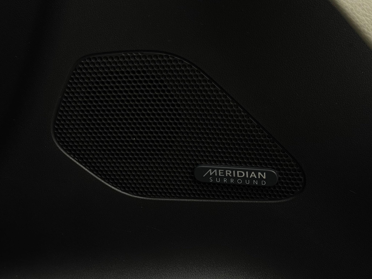 Used Jaguar F-Pace 2016 for sale - 77440056: Photo 78