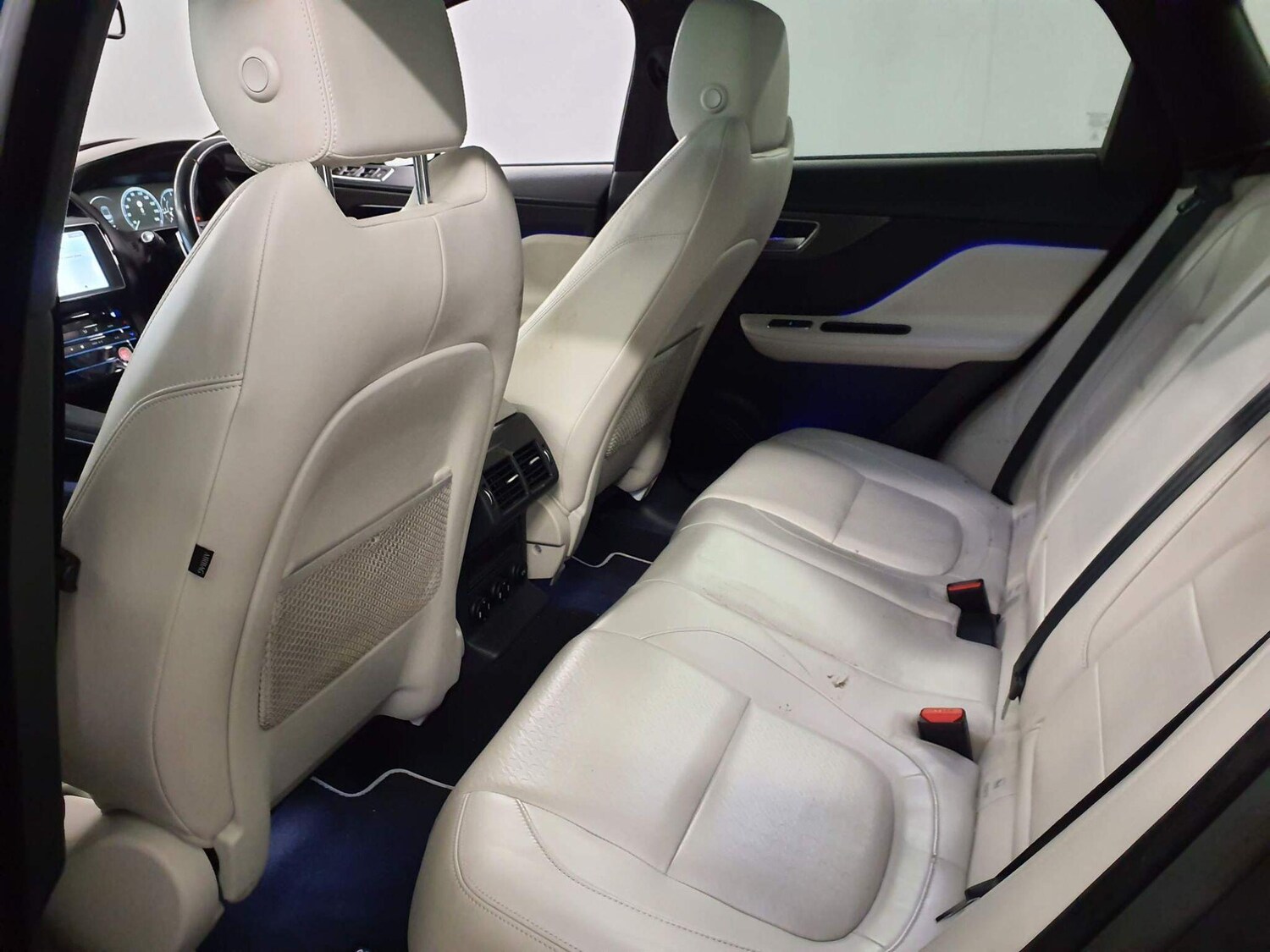 Used Jaguar F-Pace 2016 for sale - 77440056: Photo 8