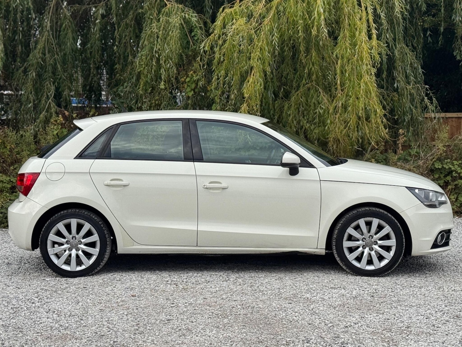 Used Audi A1 2012 for sale - 76952379: Photo 12