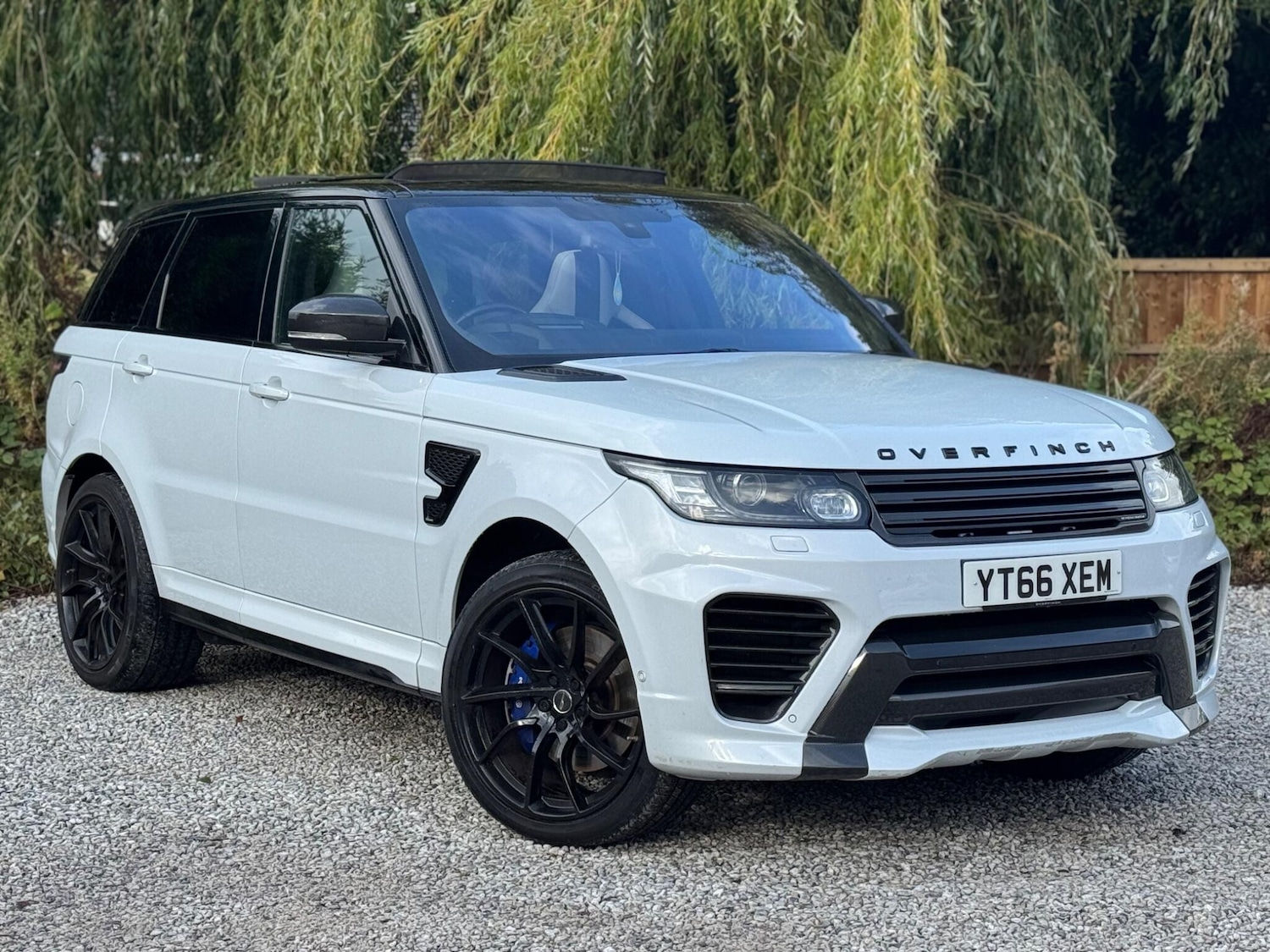 Used Land Rover Range Rover Sport 2016 for sale - 76138080: Photo 1