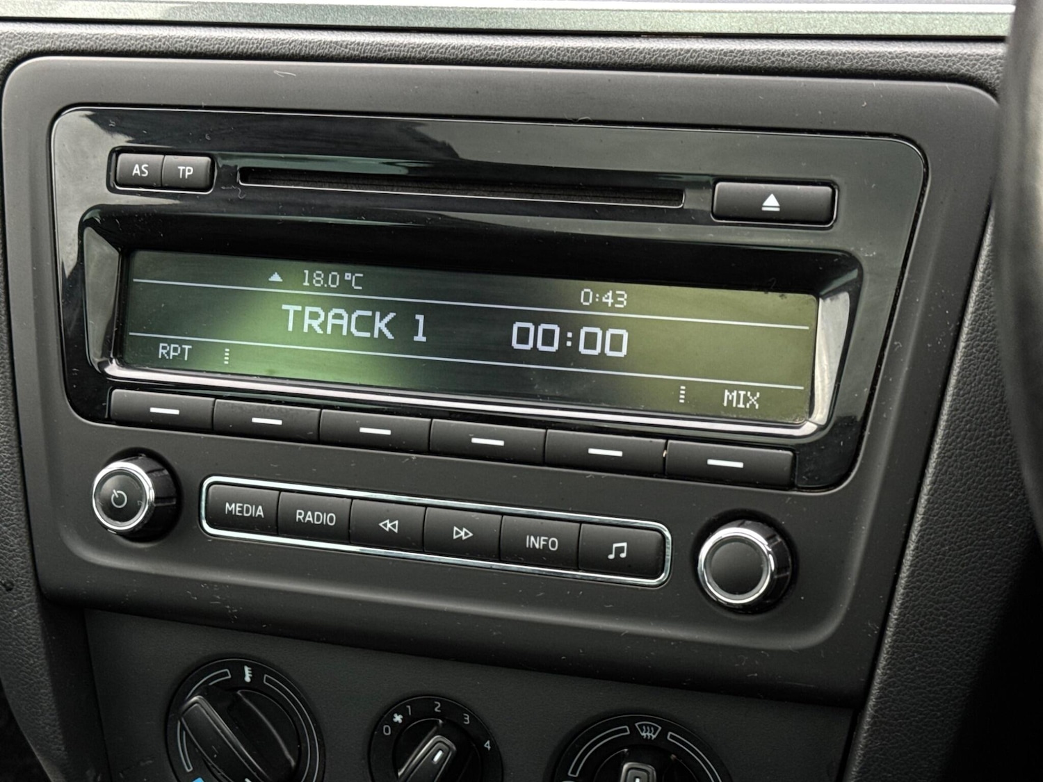 Used Skoda Rapid Spaceback 2014 for sale - 76388367: Photo 38