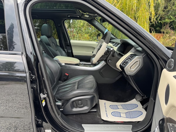 Used Land Rover Range Rover Sport 2017 for sale - 76108384: Photo 18