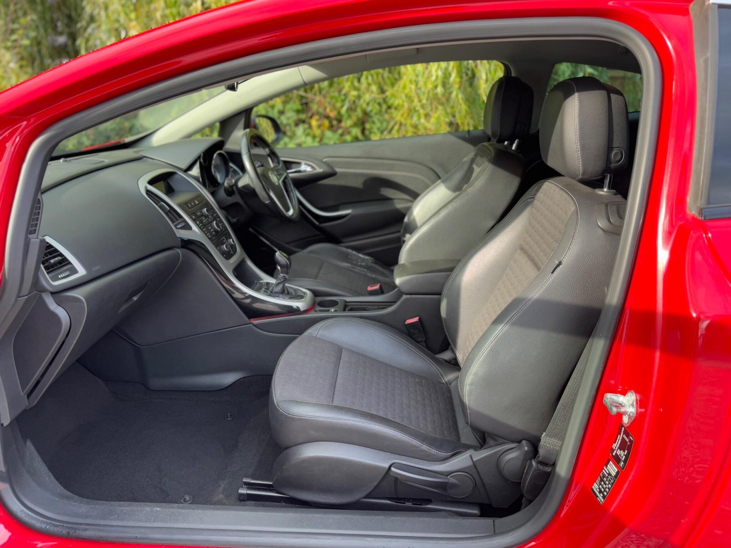 Used Vauxhall Astra GTC 2012 for sale - 75720175: Photo 21