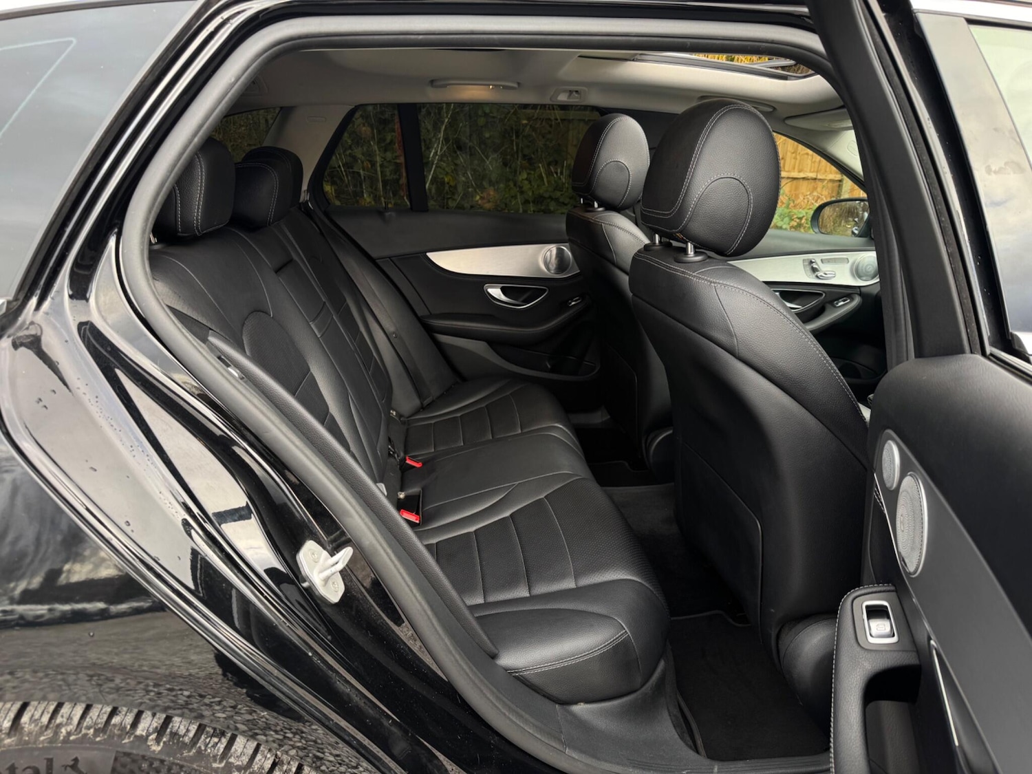 Used Mercedes-Benz C Class 2015 for sale - 76913120: Photo 21