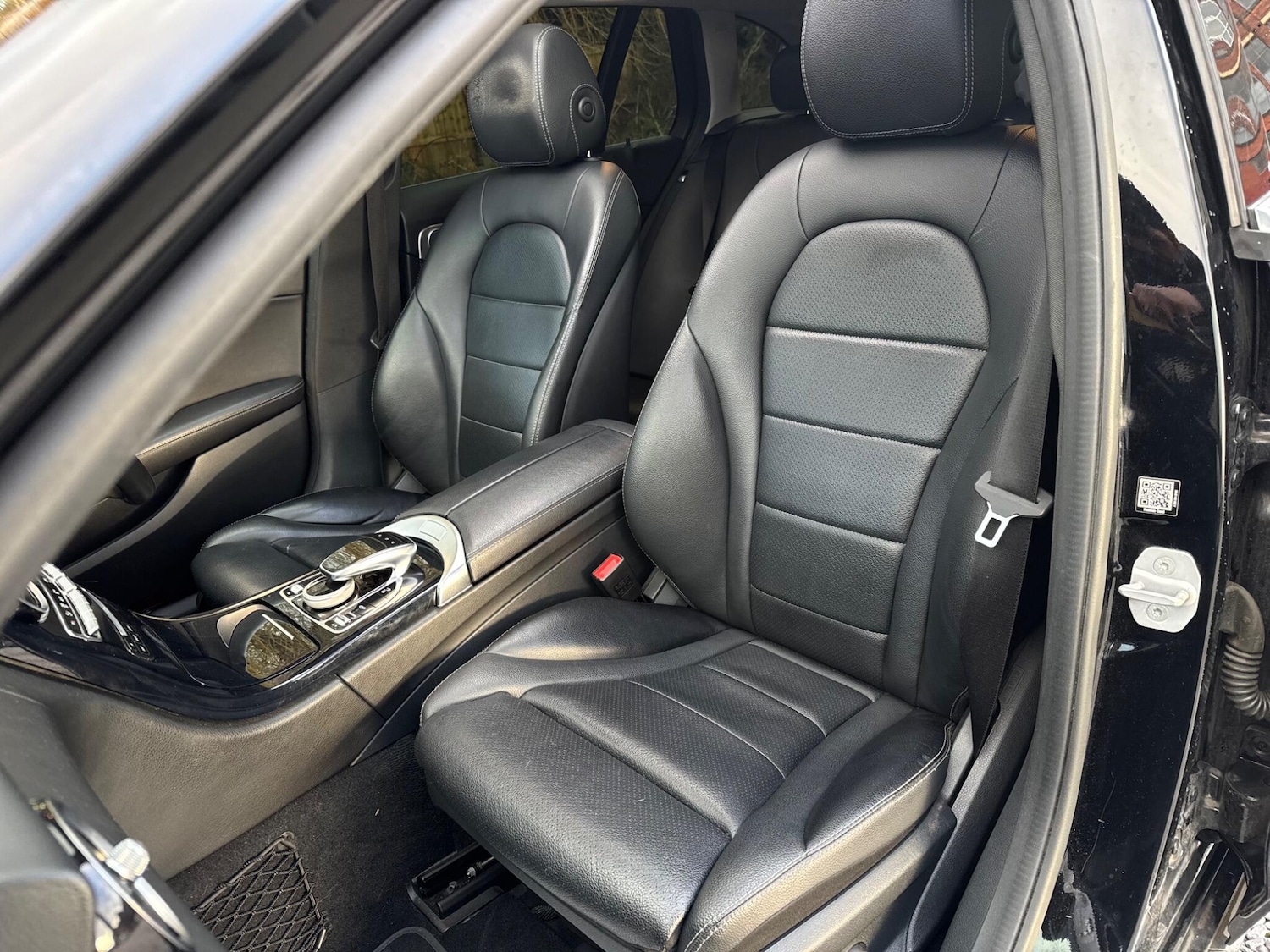 Used Mercedes-Benz C Class 2015 for sale - 76913120: Photo 25