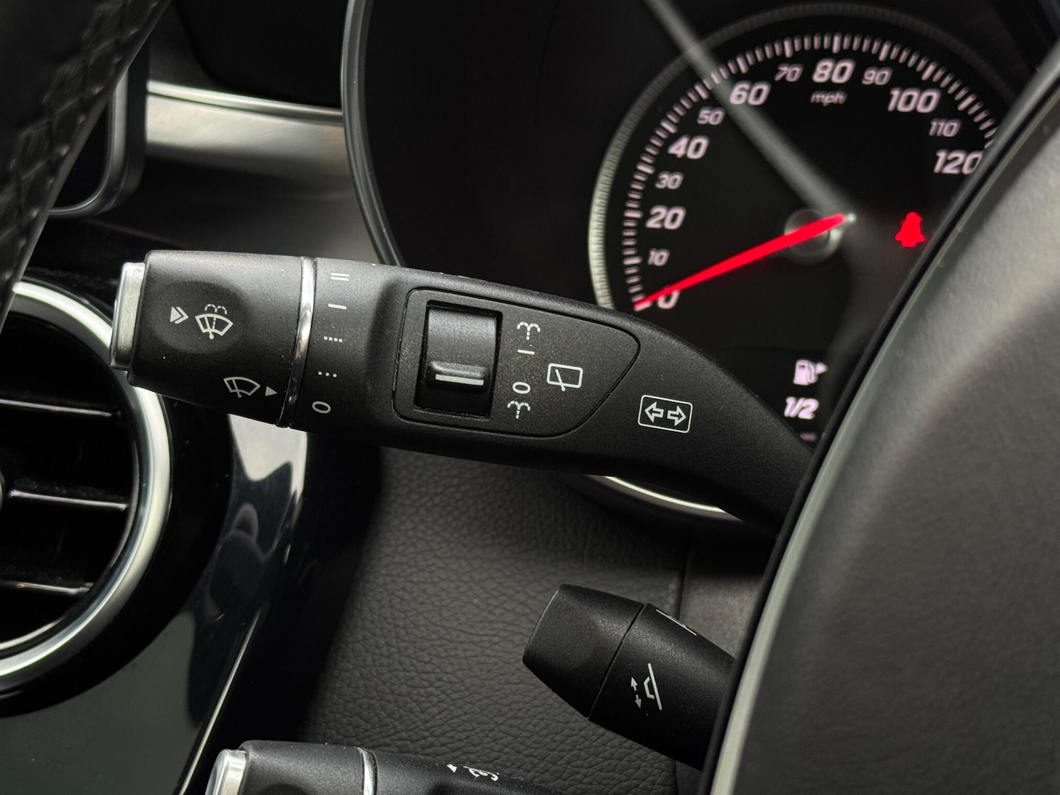 Used Mercedes-Benz C Class 2015 for sale - 76913120: Photo 35