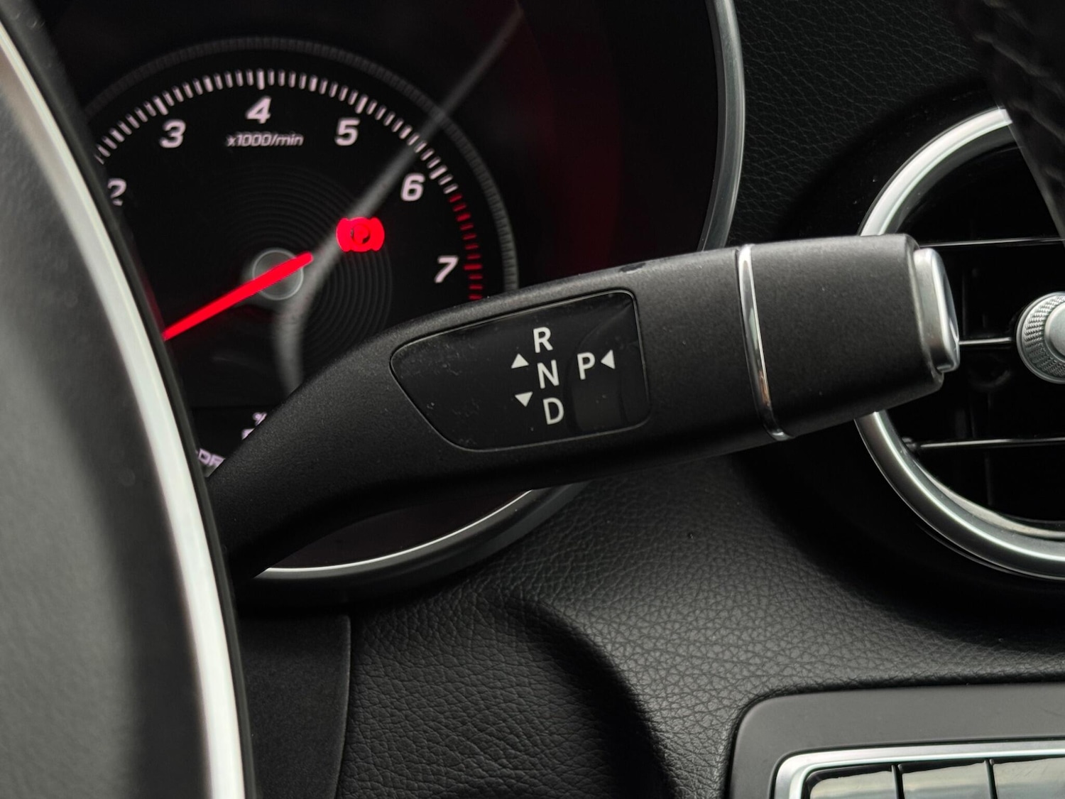 Used Mercedes-Benz C Class 2015 for sale - 76913120: Photo 38