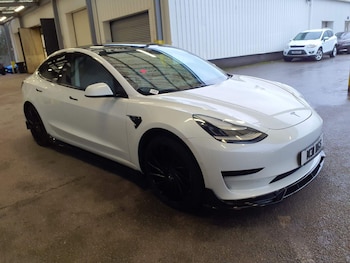 Used Tesla Model 3 2020 for sale - 77753010: Photo