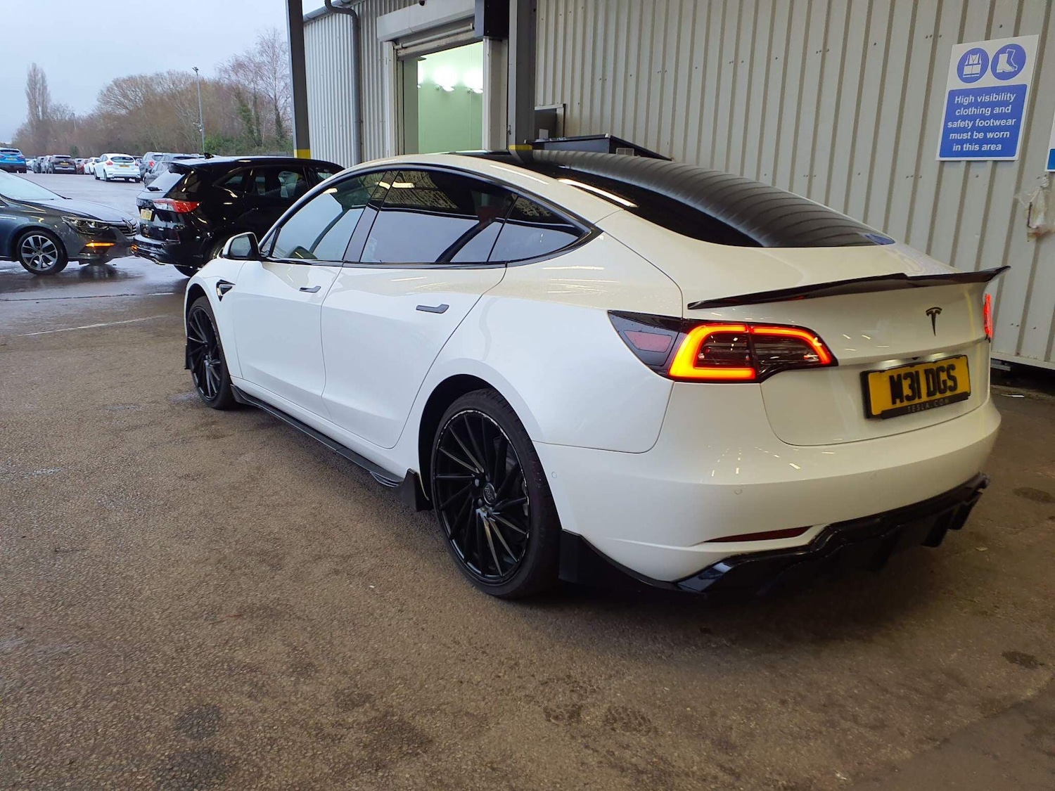 Used Tesla Model 3 for sale - 77753010: Photo 4