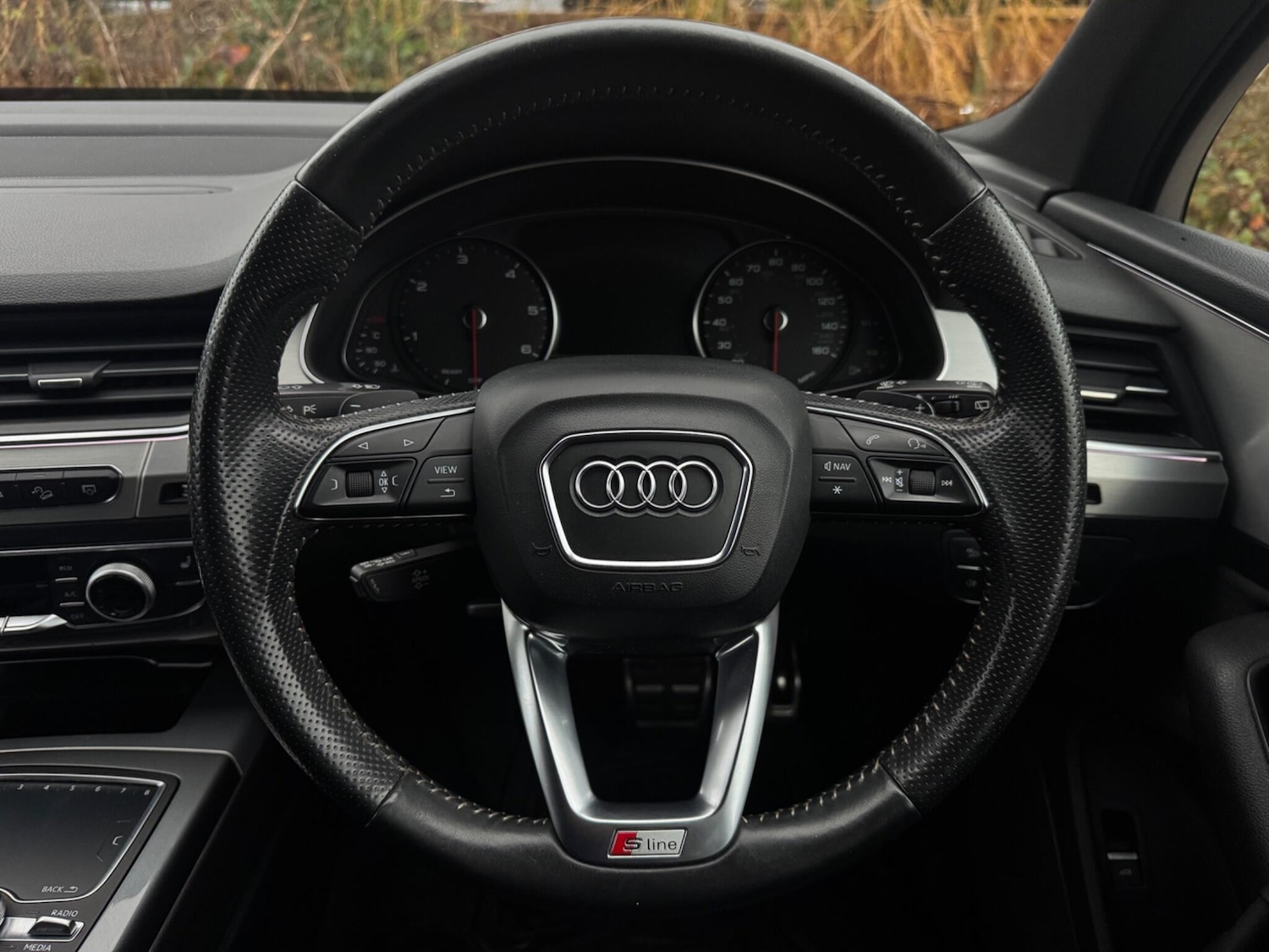 Used Audi Q7 2017 for sale - 76886299: Photo 33