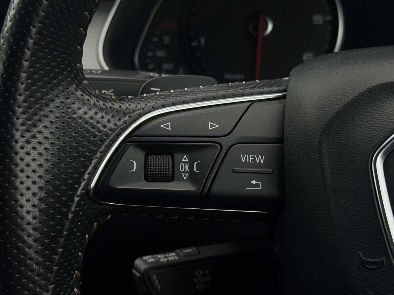 Used Audi Q7 2017 for sale - 76886299: Photo 34