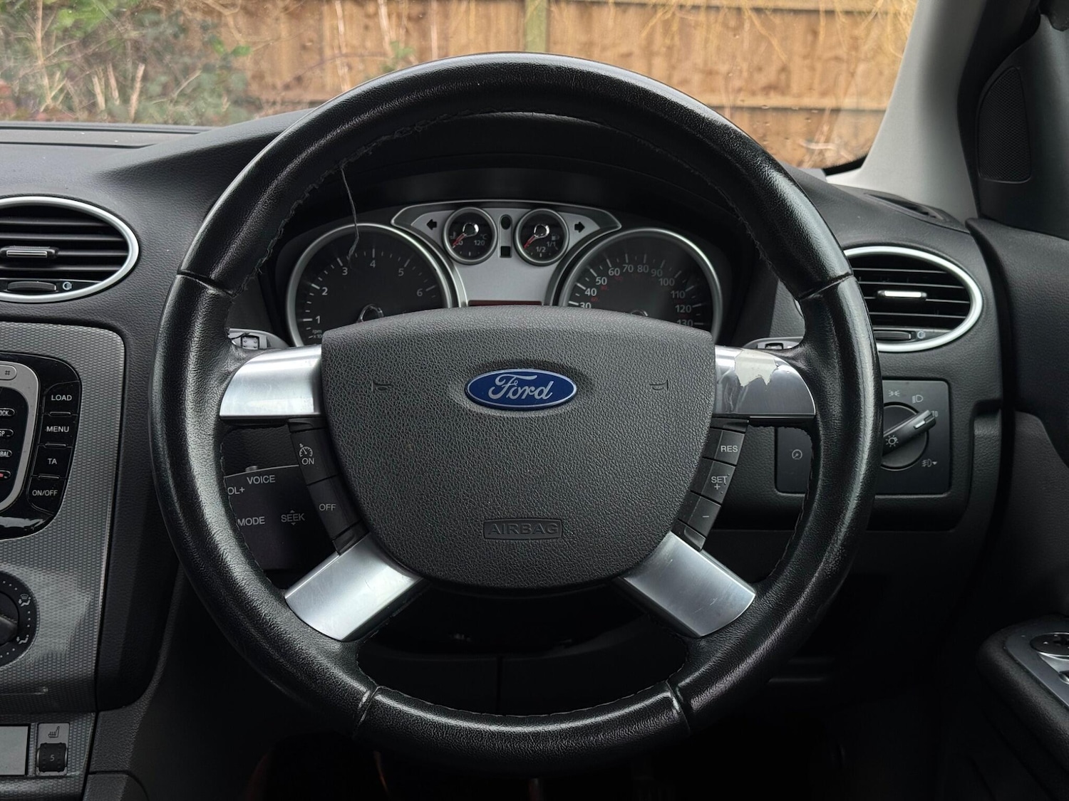 Used Ford Focus 2011 for sale - 77598684: Photo 30