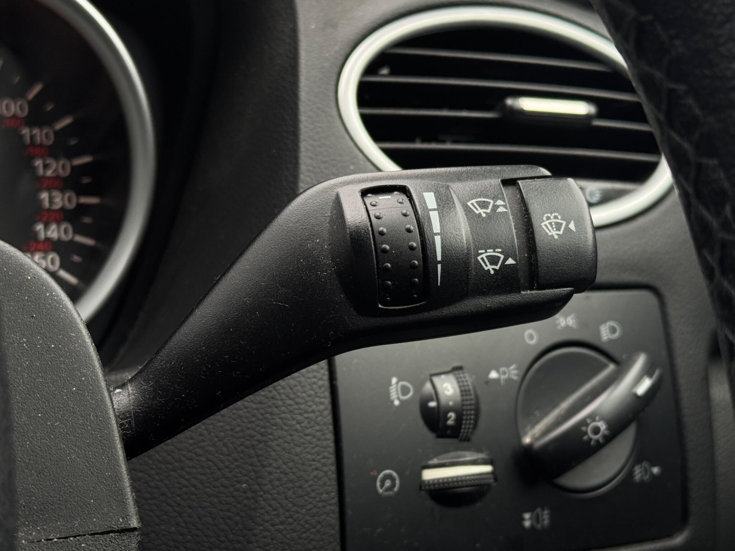 Used Ford Focus 2011 for sale - 77598684: Photo 37