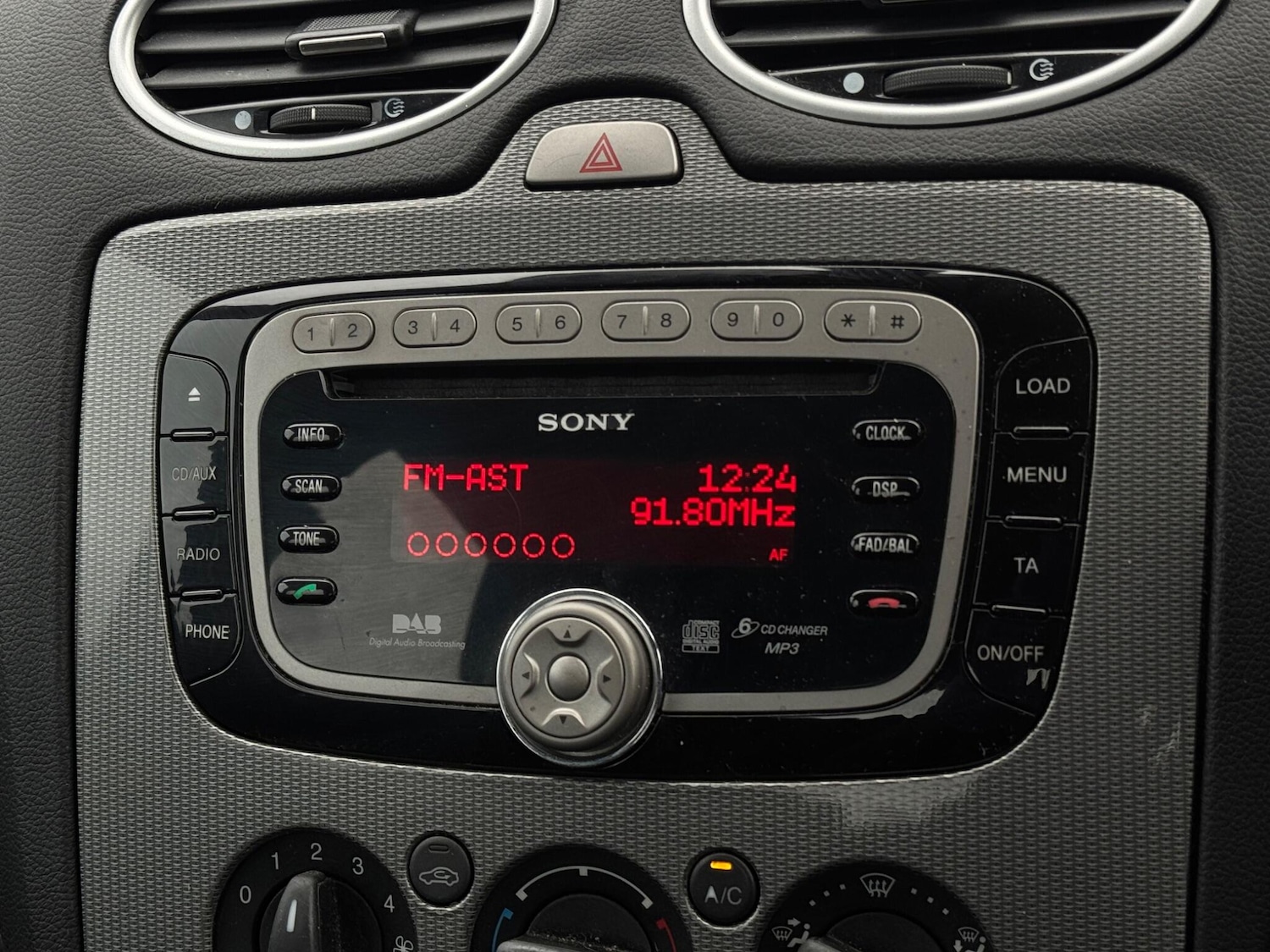 Used Ford Focus 2011 for sale - 77598684: Photo 42