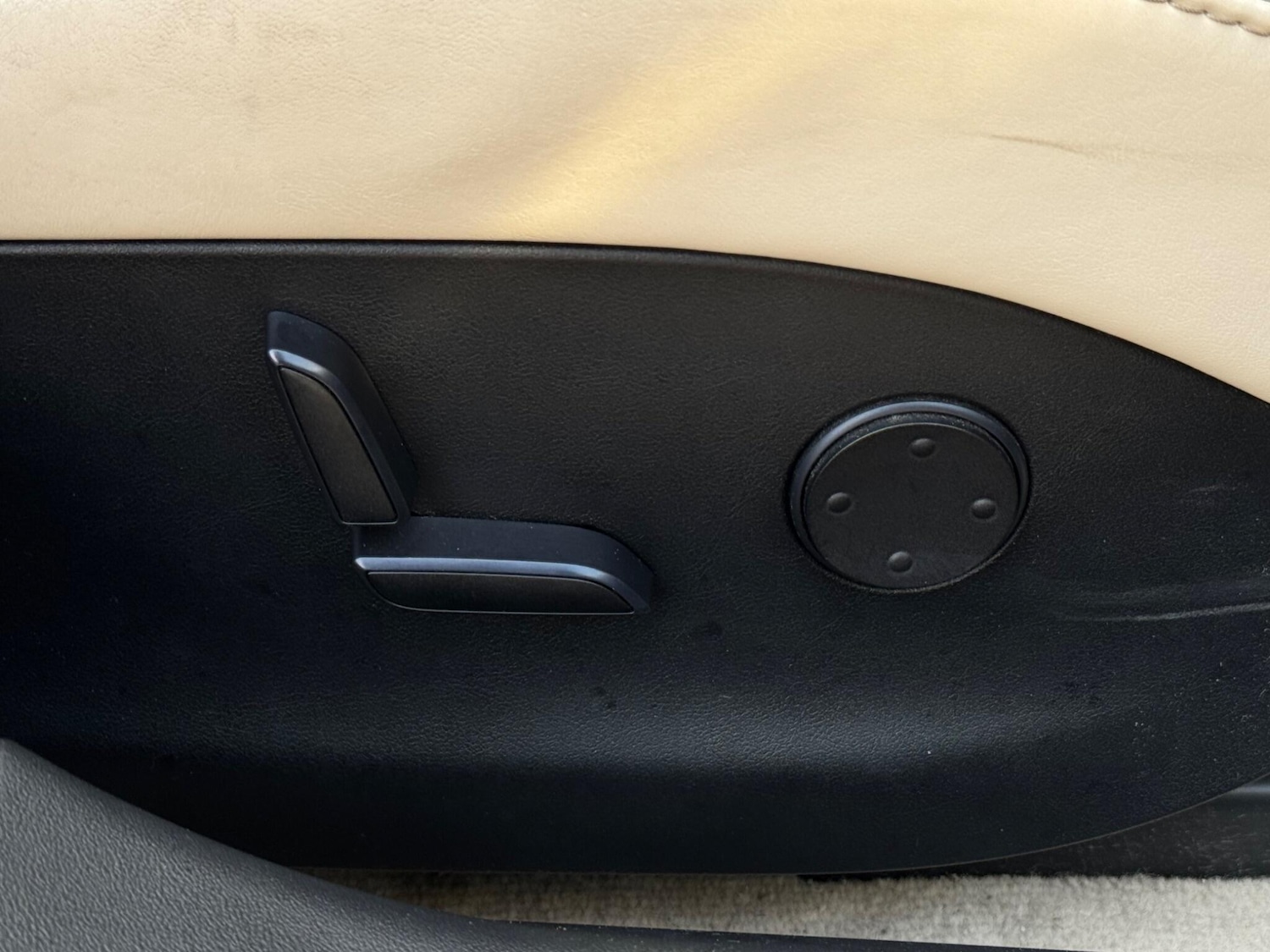 Used Tesla Model S 2017 for sale - 76997040: Photo 70