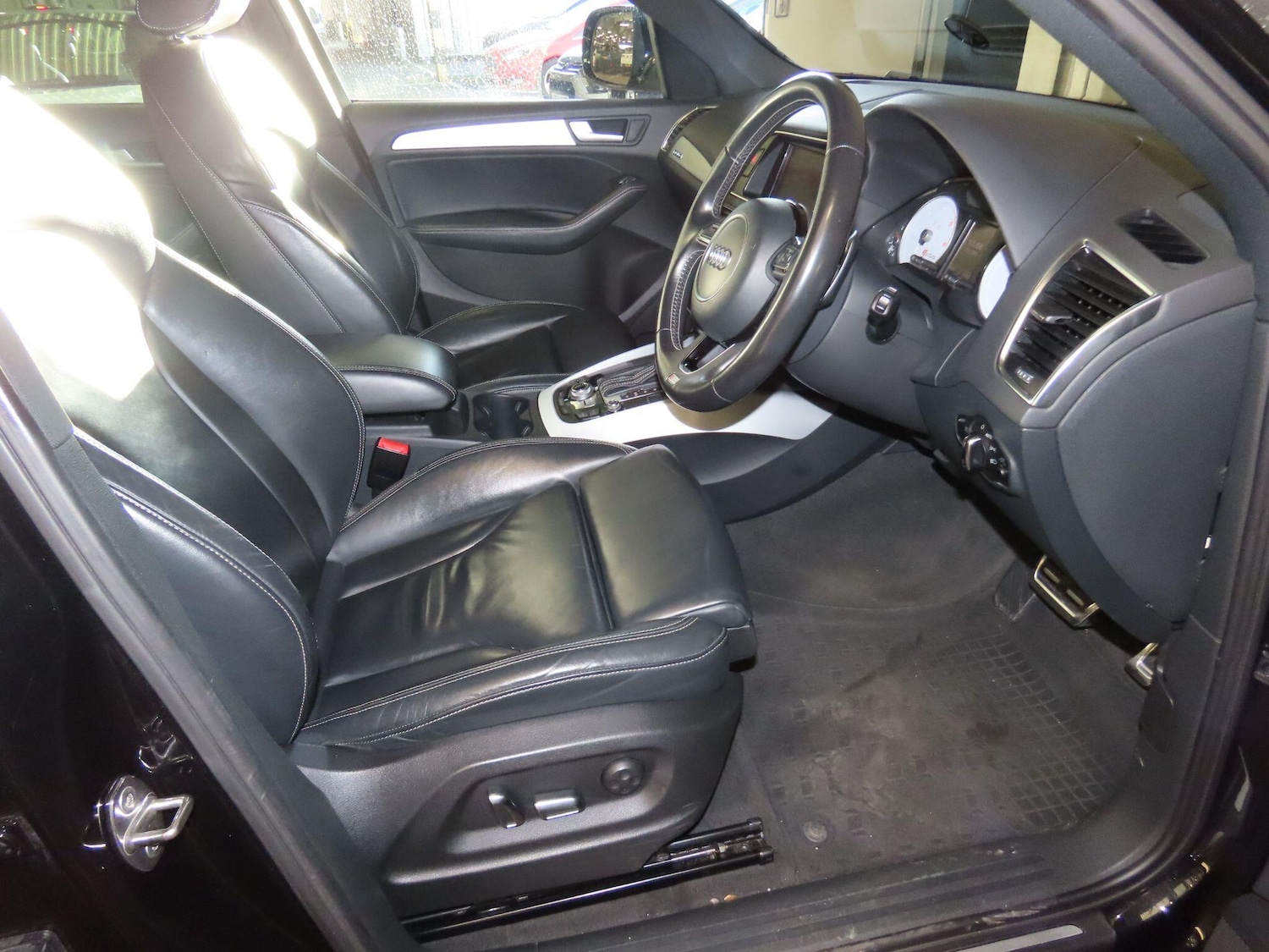 Used Audi Q5 2014 for sale - 76886485: Photo 9