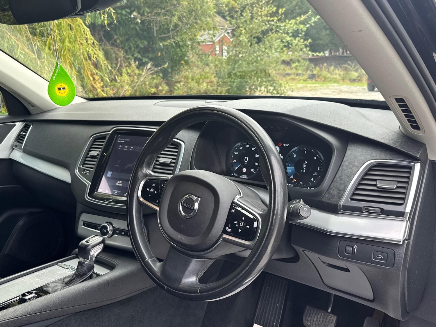 Used Volvo XC90 2015 for sale - 76942700: Photo 14