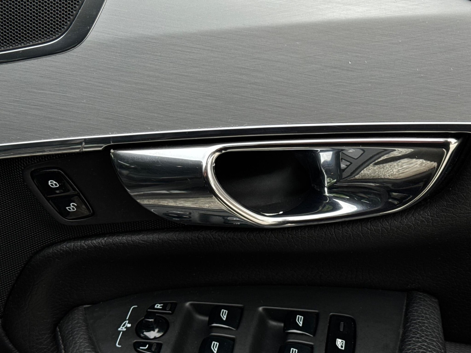 Used Volvo XC90 2015 for sale - 76942700: Photo 56