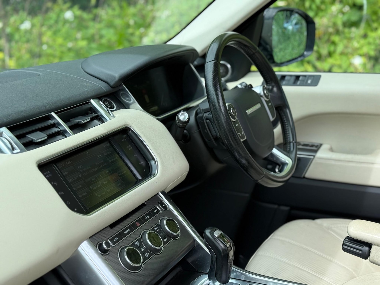 Used Land Rover Range Rover Sport 2015 for sale - 76989758: Photo 13