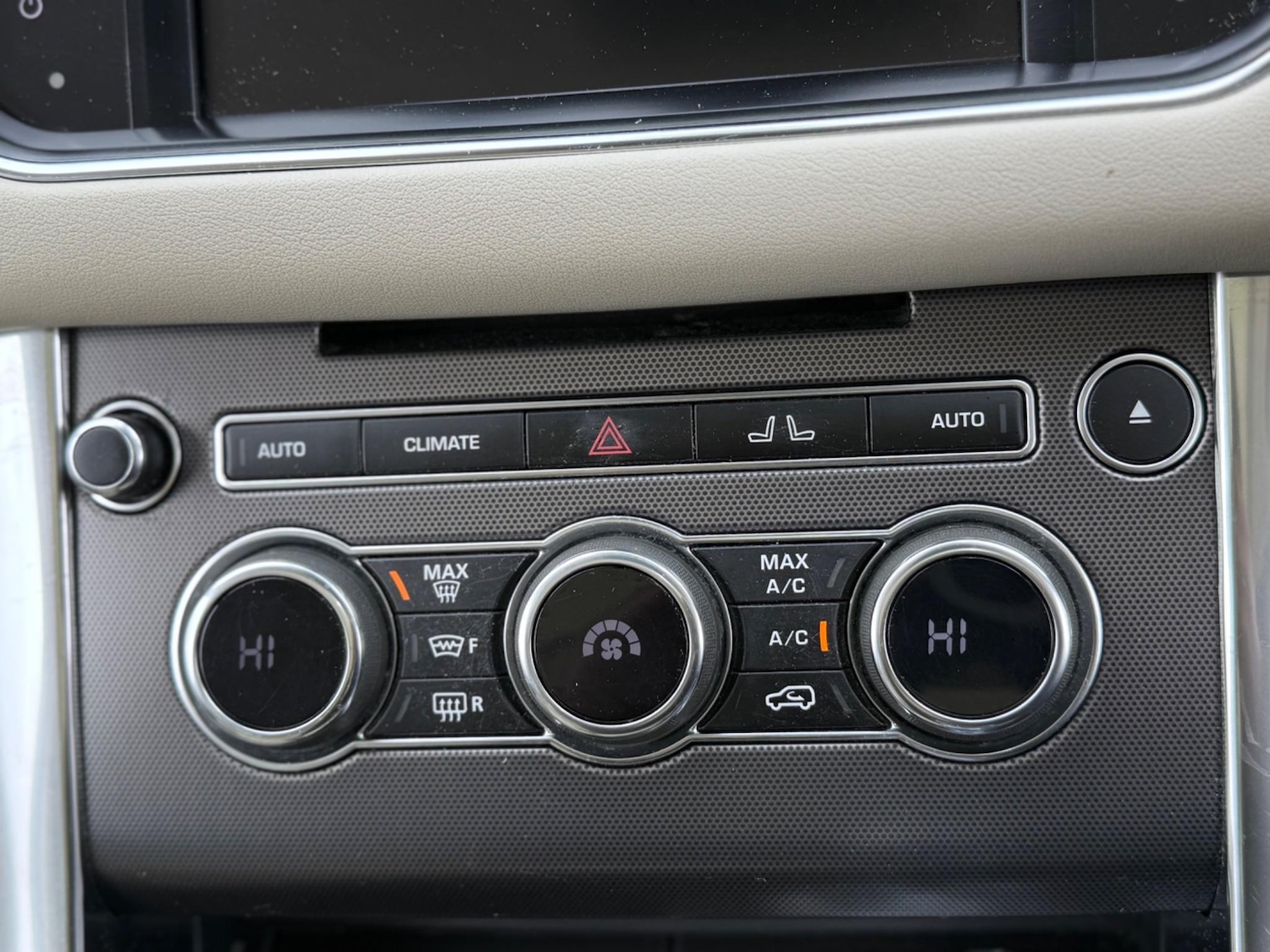 Used Land Rover Range Rover Sport 2015 for sale - 76989758: Photo 32