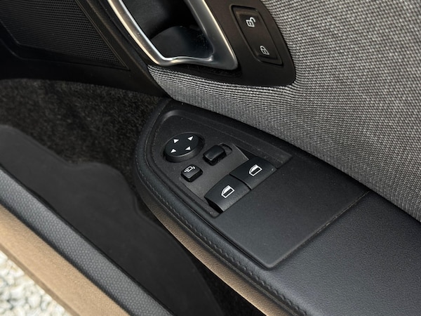 Used BMW i3 2016 for sale - 74293802: Photo 40