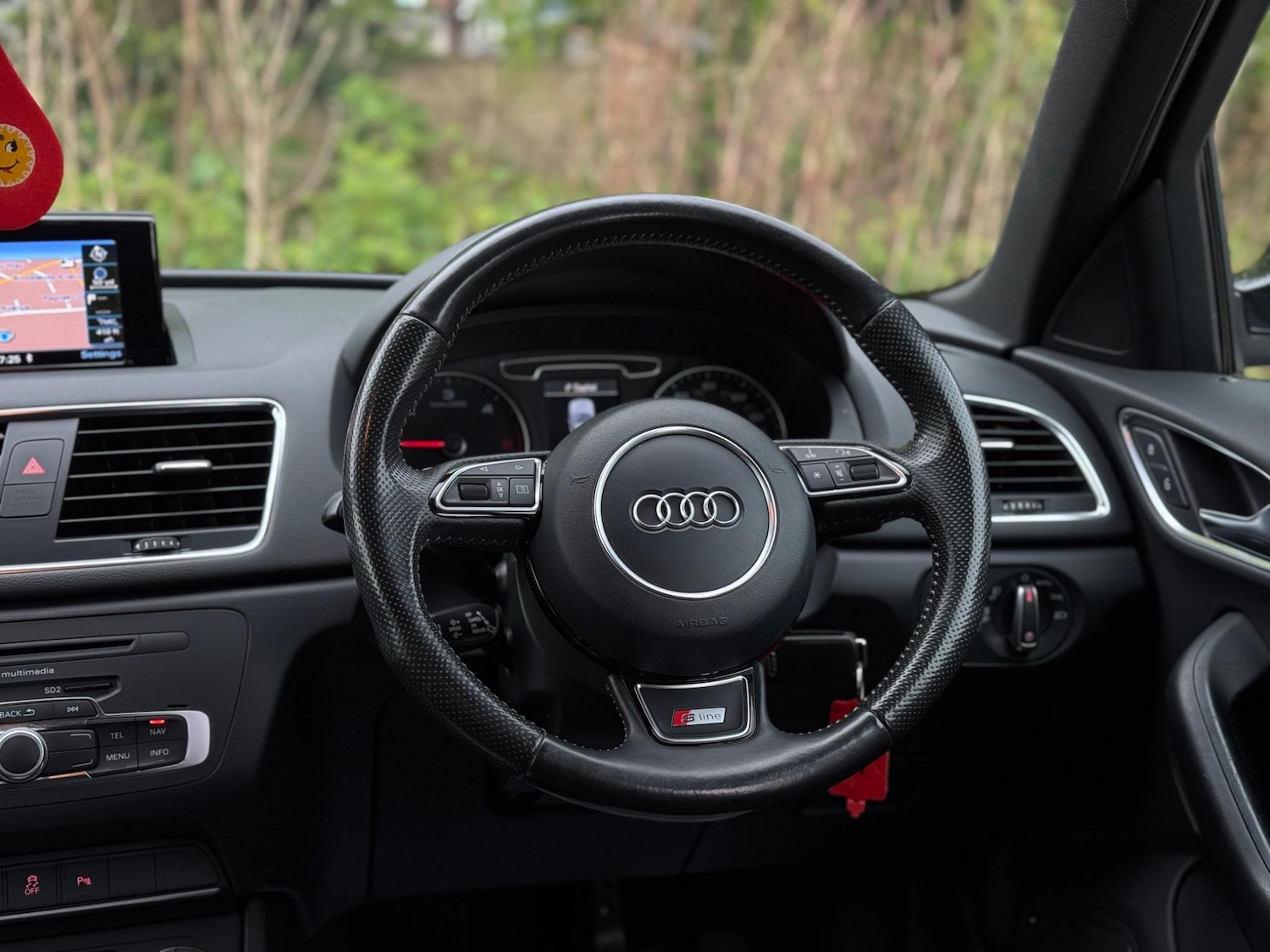 Used Audi Q3 2014 for sale - 76990548: Photo 29