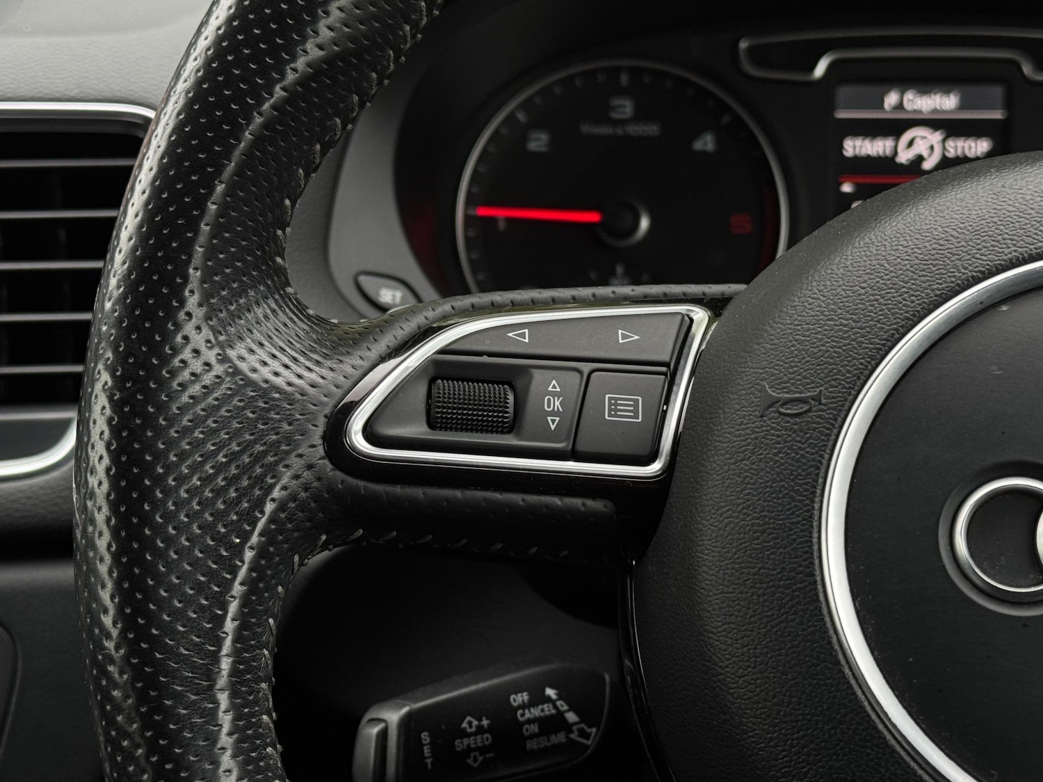 Used Audi Q3 2014 for sale - 76990548: Photo 30