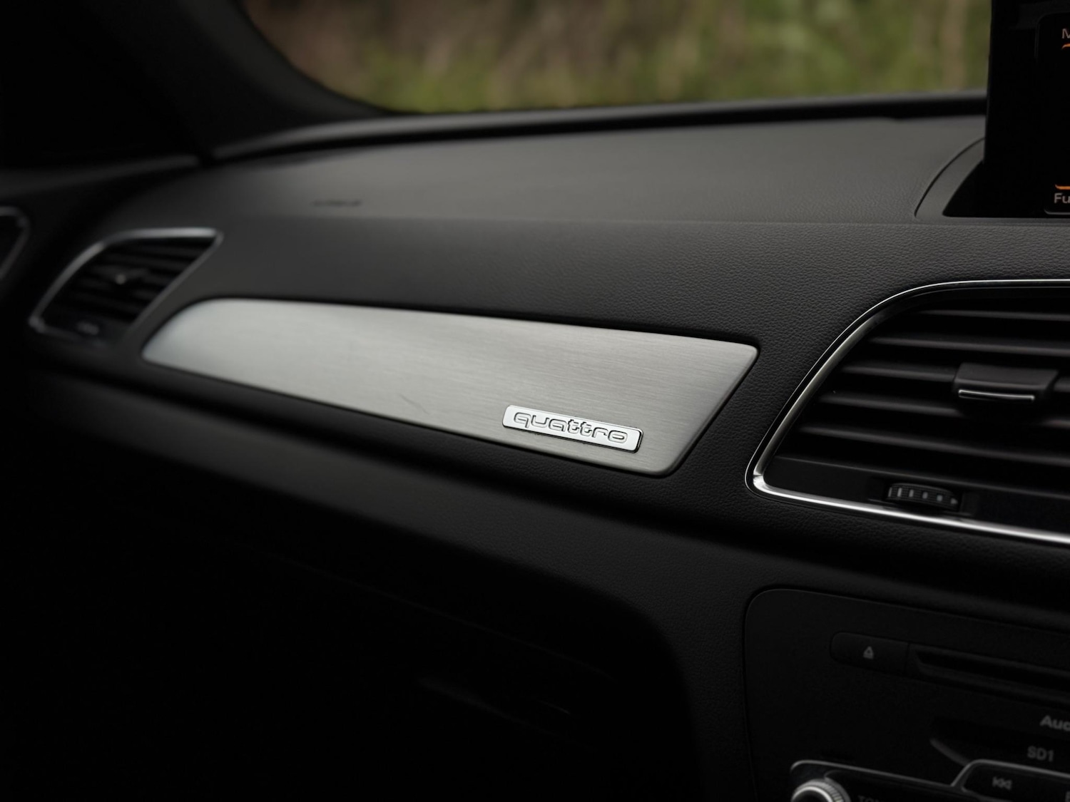 Used Audi Q3 2014 for sale - 76990548: Photo 41